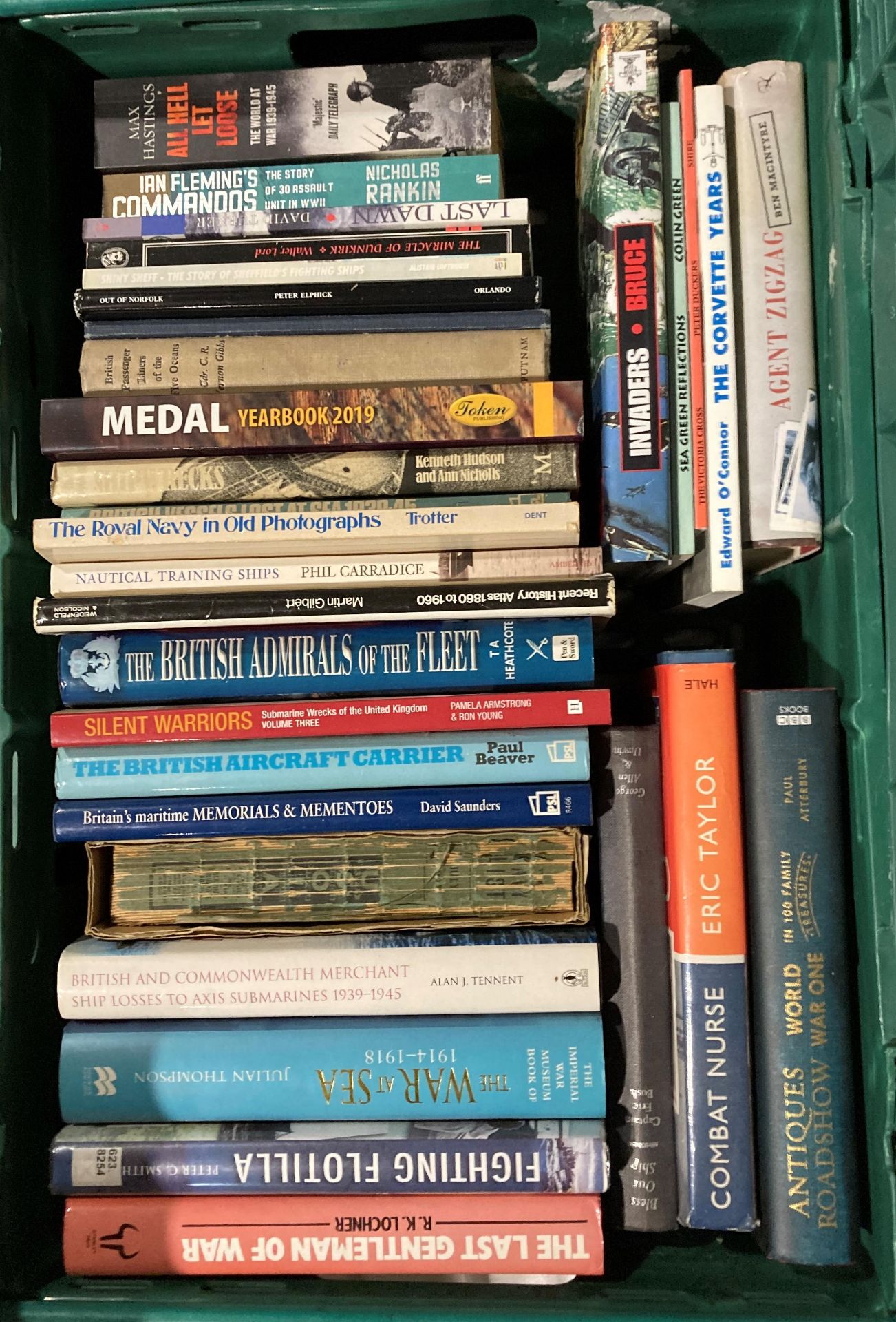 Contents to two green crates - 50 assorted books mainly maritime and naval related including - Bild 3 aus 3
