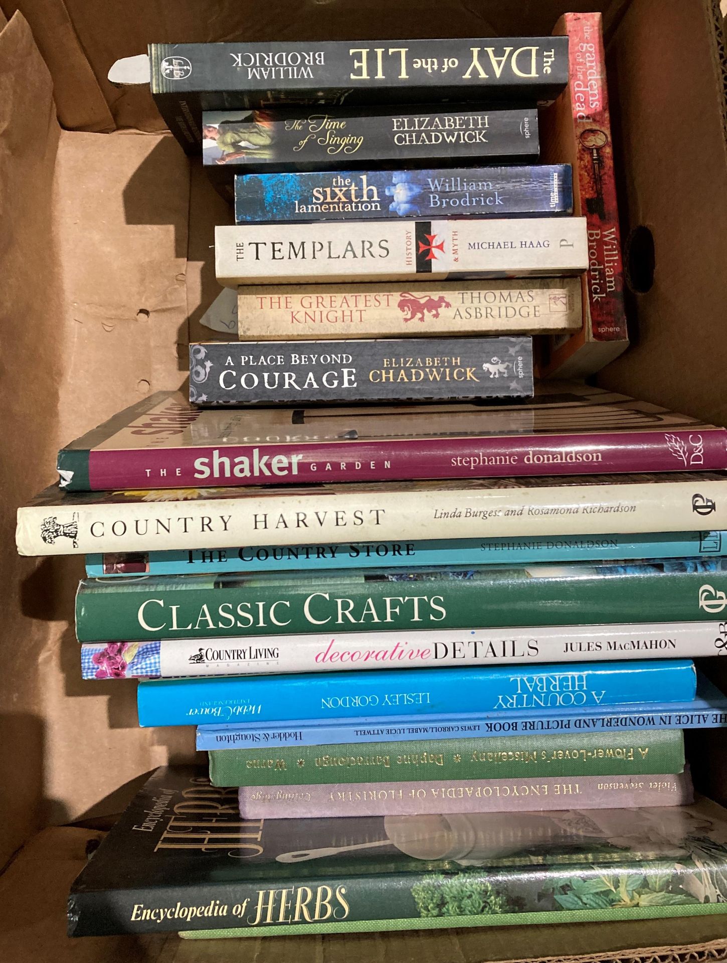 Contents to 4 boxes - mainly paperback books by Elizabeth Chadwick, William Broderick, - Image 3 of 4