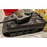 Heng Long 1/16 scale remote control German Tiger 1 battle tank (no controller) (Saleroom location: