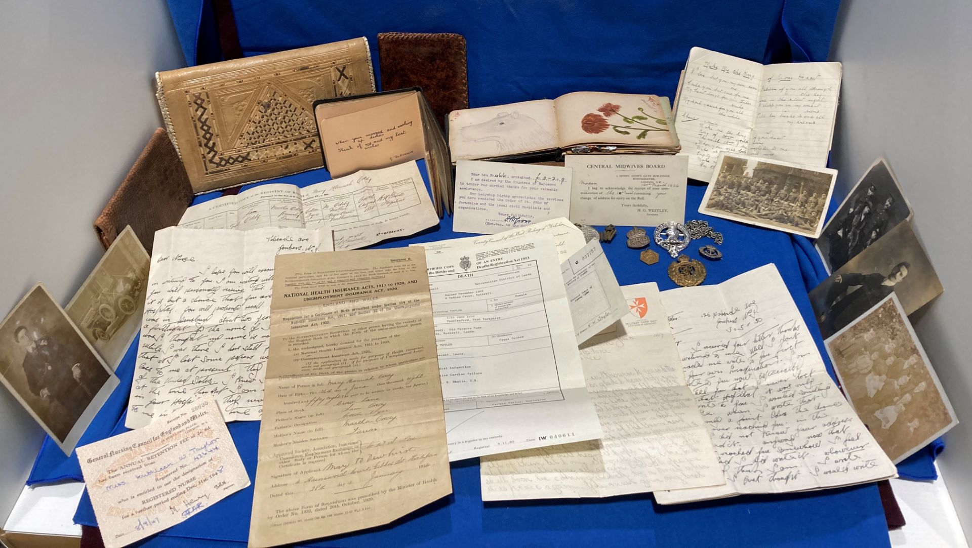 Contents to tray - an interesting collection of ephemera,
