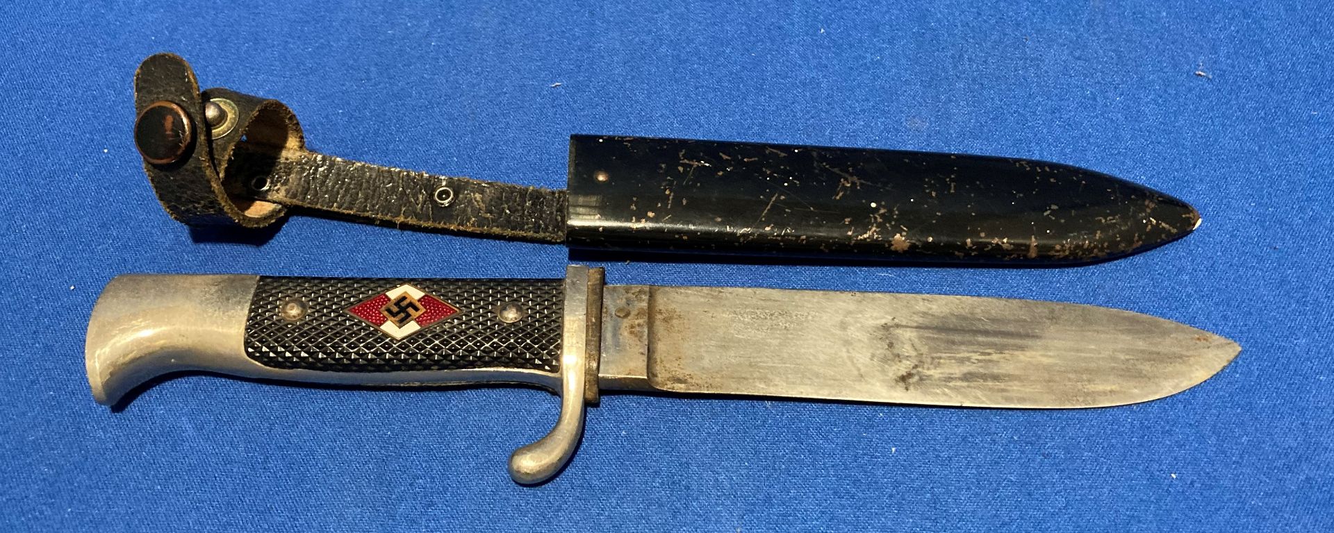 A Nazi Germany dagger in sheaf, length 25cm, length of blade 15cm,