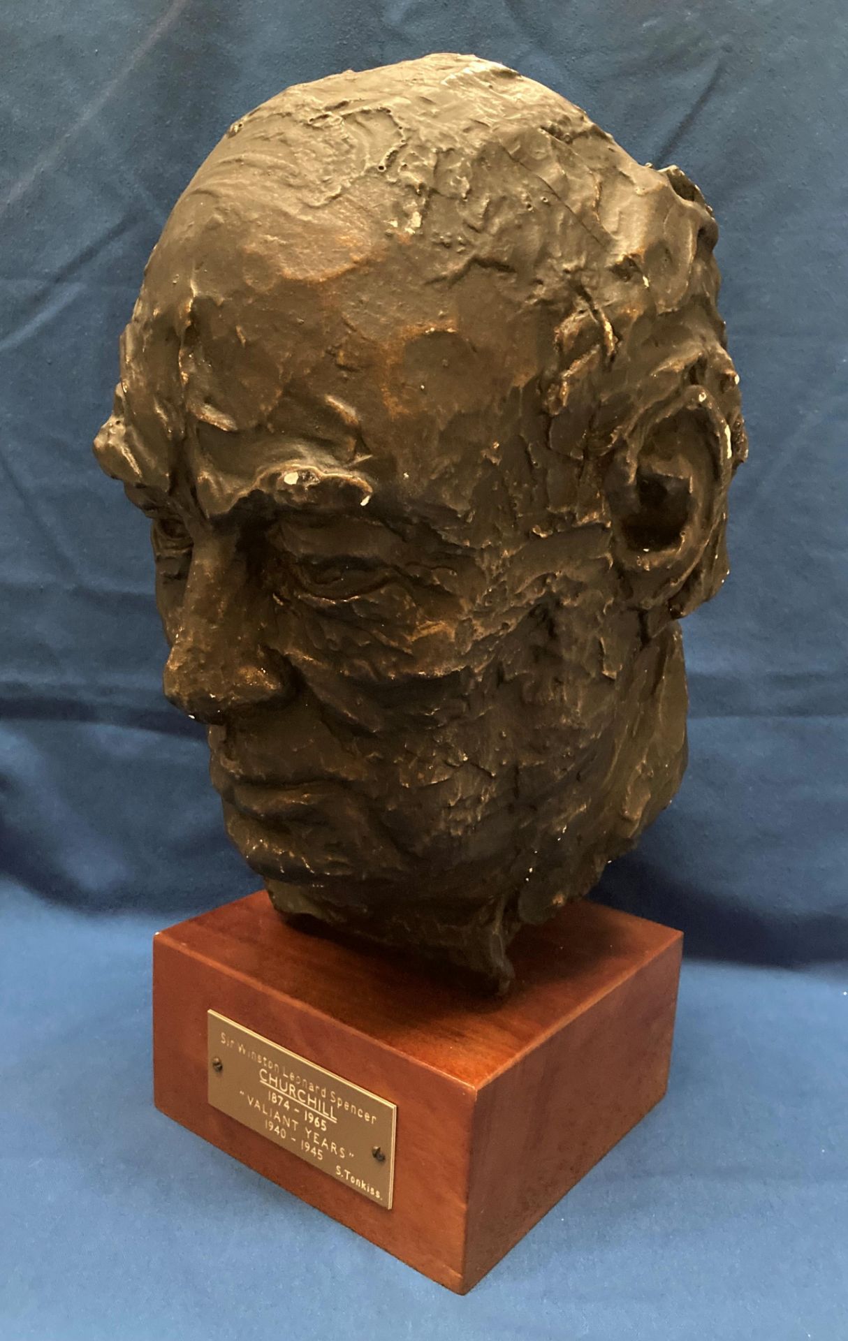 S Tonkiss (1909-1992) plaster head sculpture of Sir Winston Leonard Spencer Churchill, - Image 4 of 5