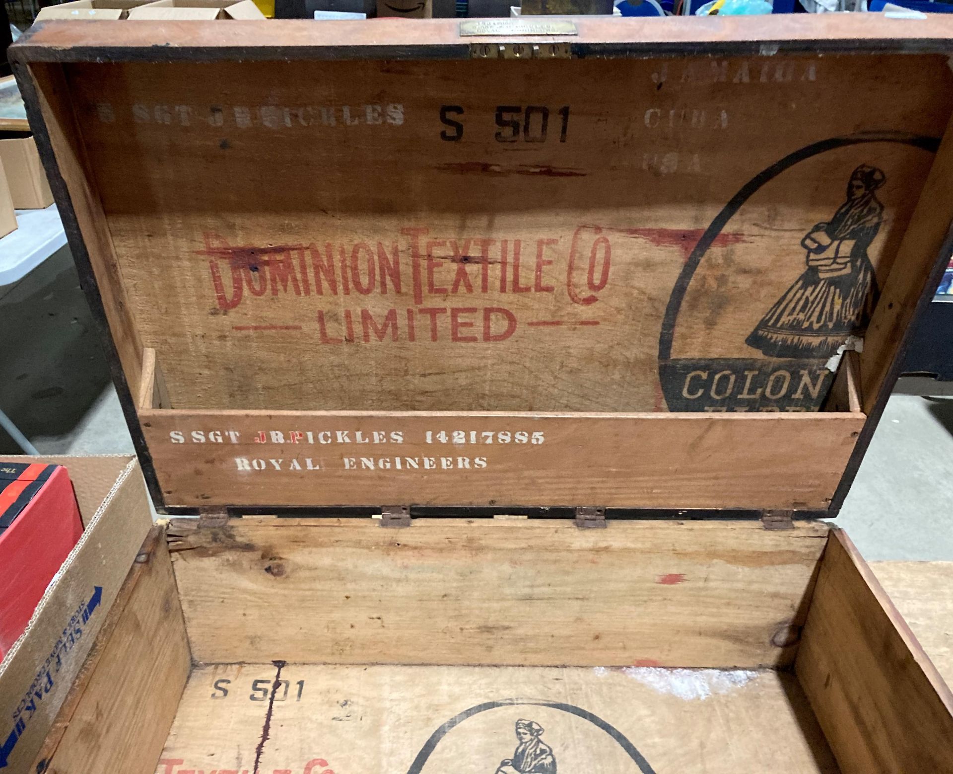 A stained pine Universal Packing Case made by The Domino Shuttle Co. Ltd. - Image 3 of 4