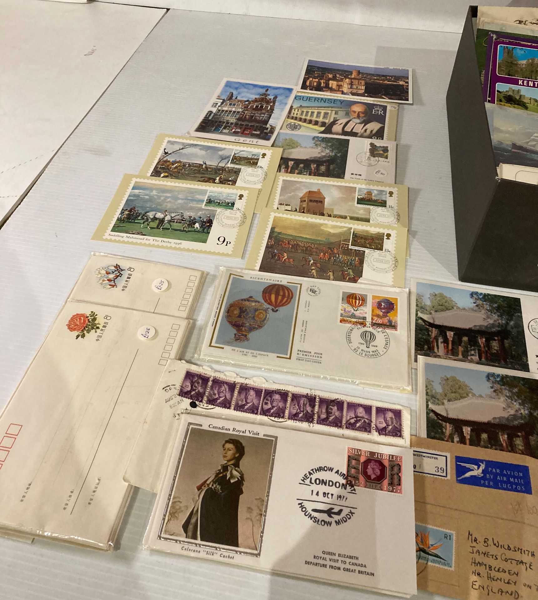 Contents to box - large quantity of stamps including souvenir covers, silk stamps, postcards, etc. - Image 2 of 5