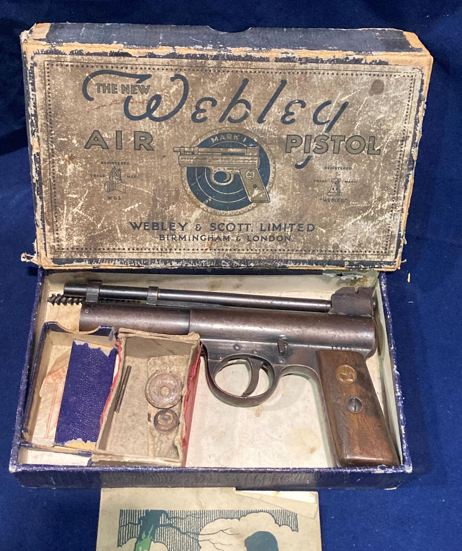 The New Webley Air Pistol Mark 1 complete with manual and box (Saleroom location: S2 counter 3) - Bild 2 aus 6