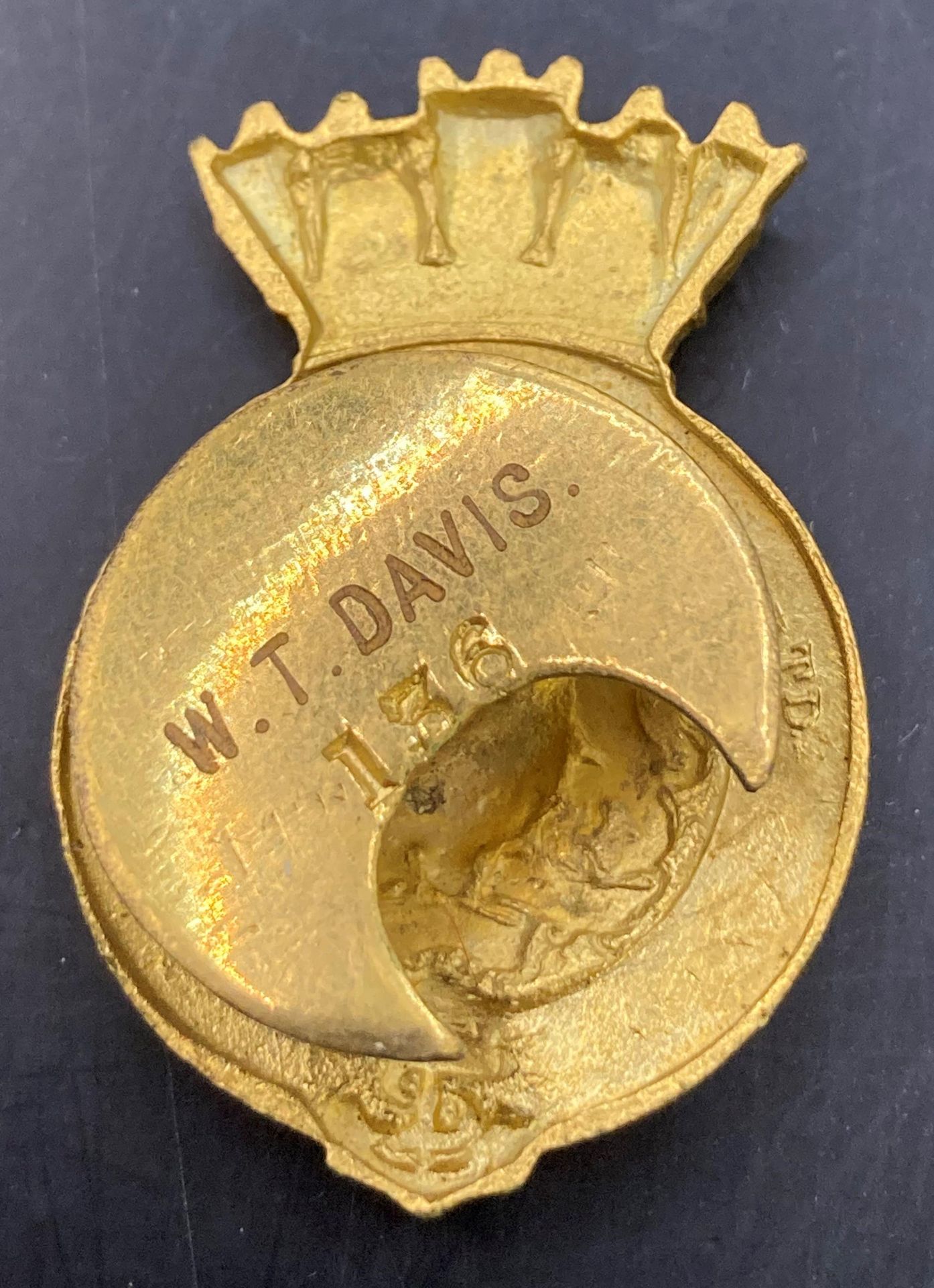 Royal Corps of Naval Constructors Gilded Lapel Badge named to W.T. DAVIS 136. - Image 2 of 4