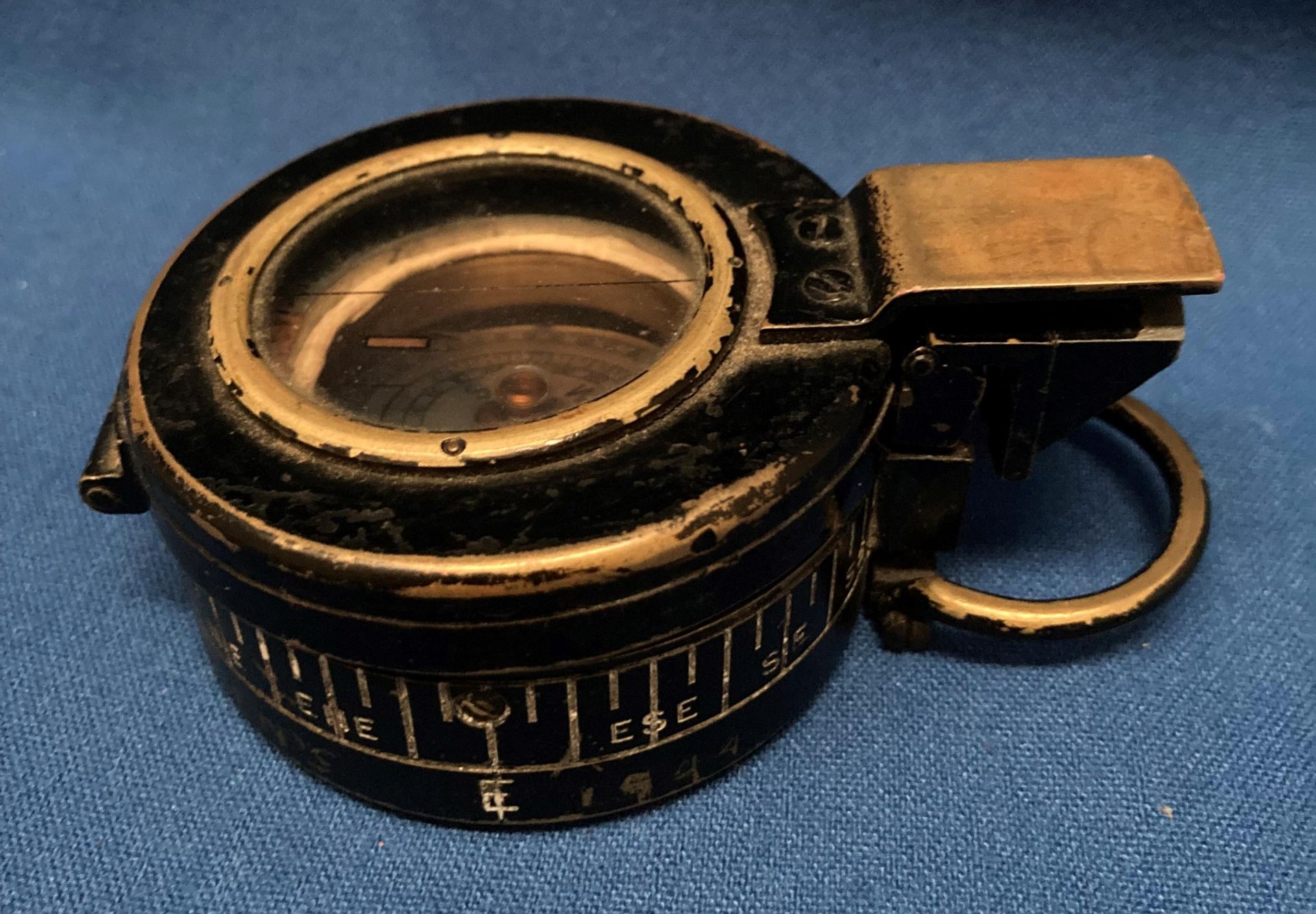 ATG Co Ltd London 1940 Mark III metal and brass naval compass no. - Image 5 of 5