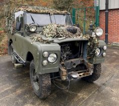 LAND ROVER LIGHT 4X4 UTILITY 2500cc - Diesel - Camouflage.