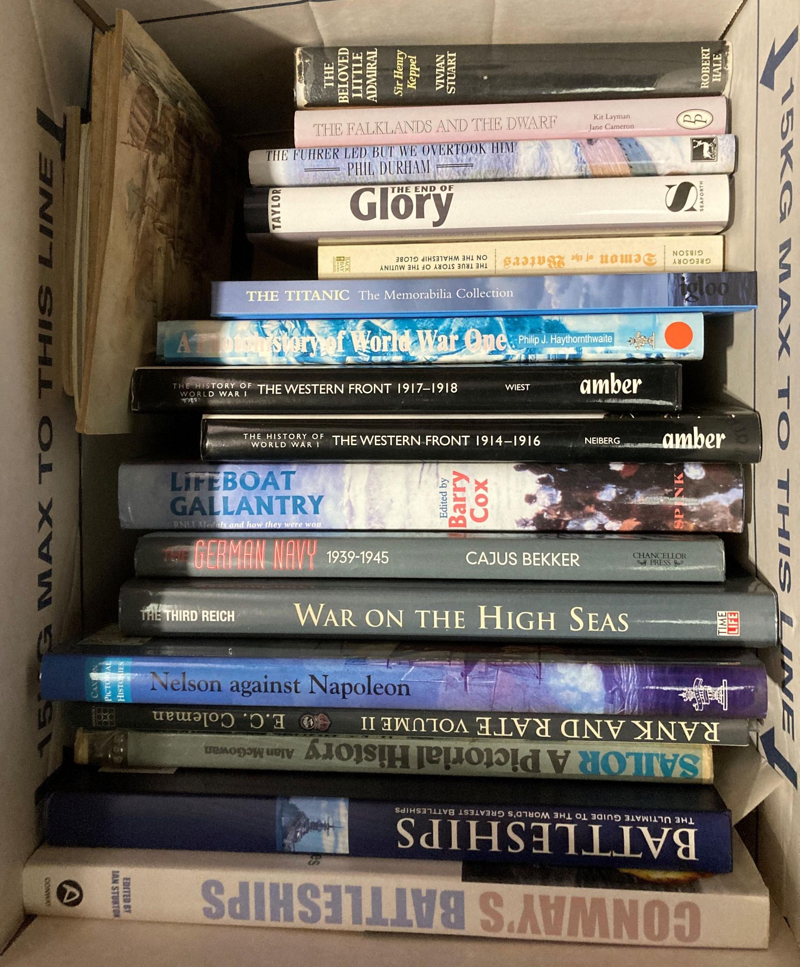 Contents to box - 18 assorted books maritime and naval related together with four booklets on a