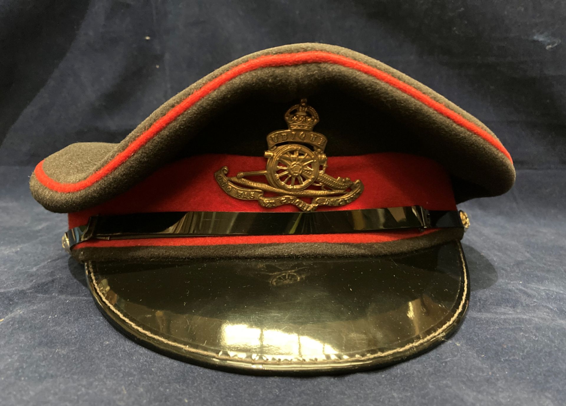 A Royal Artillery Officer's No 1 dress cap (size 56 approx. - Image 4 of 5