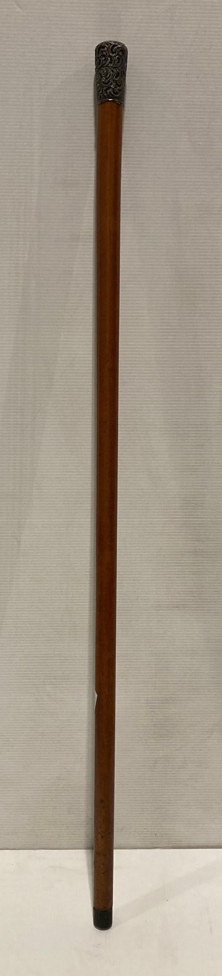Silver mounted wooden walking stick (86.