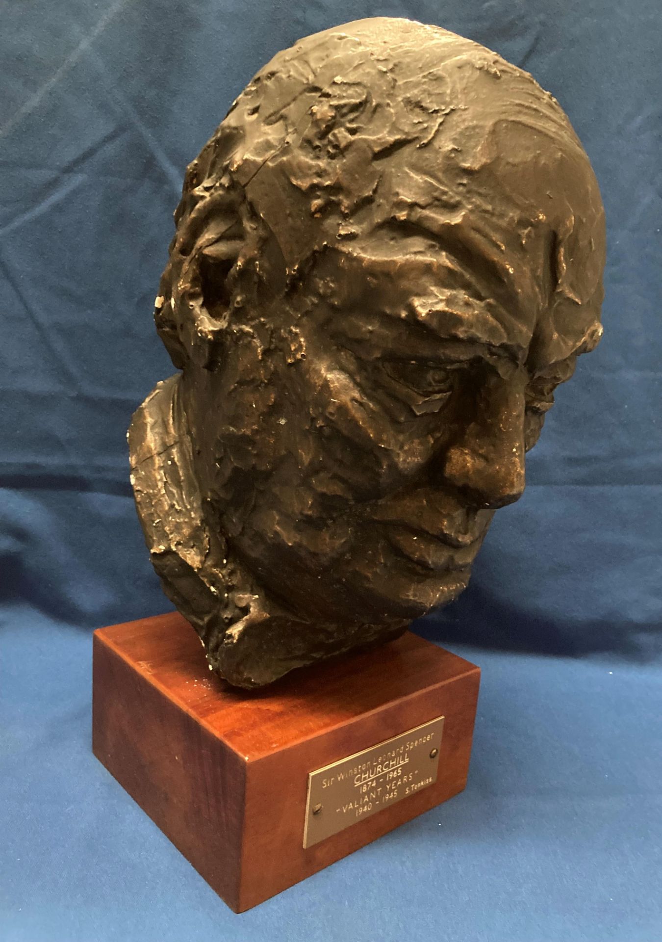 S Tonkiss (1909-1992) plaster head sculpture of Sir Winston Leonard Spencer Churchill, - Image 3 of 5