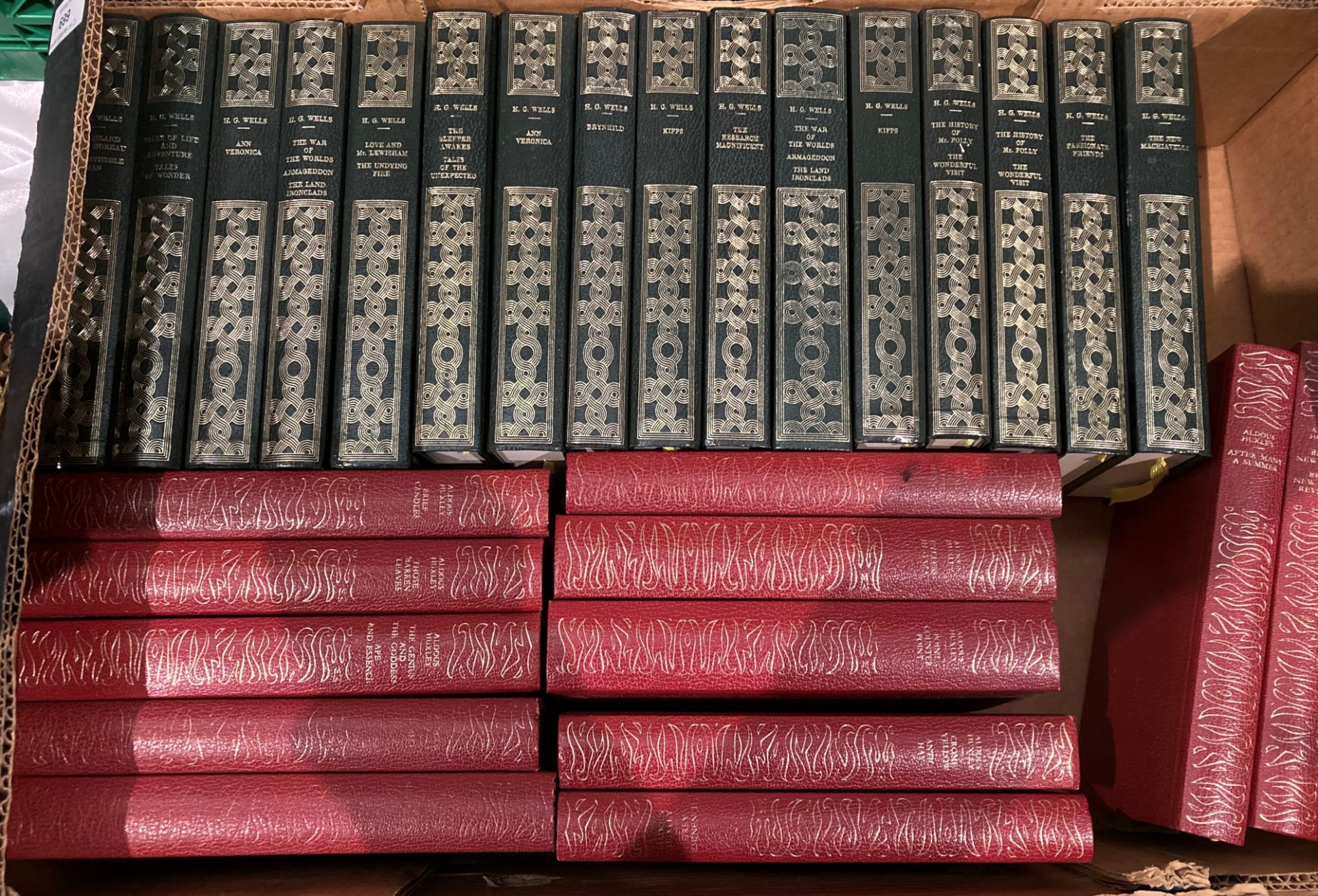 Contents to two boxes - 20th Century literature - 16 volumes of HG Wells, - Image 2 of 3