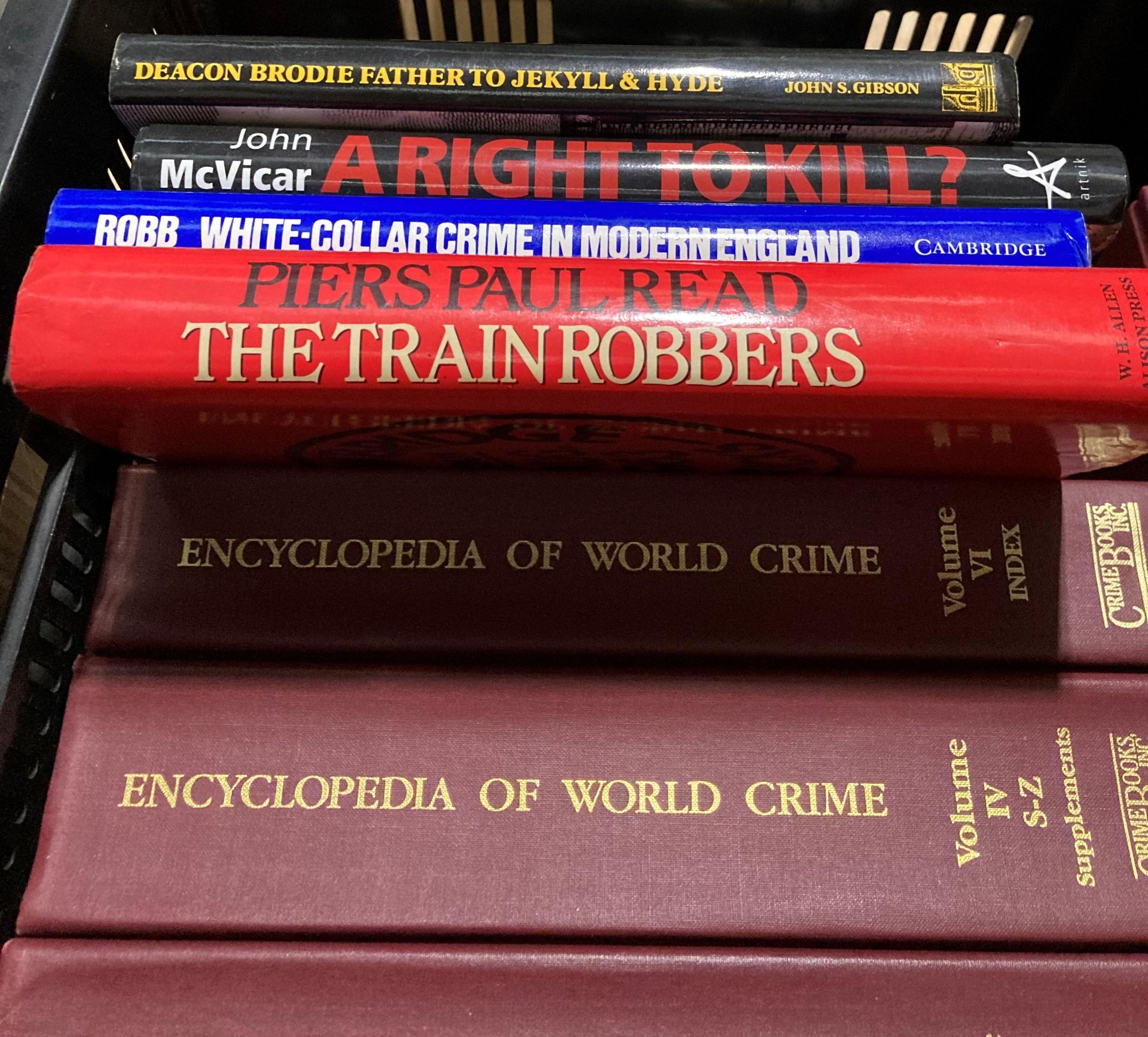 Six crime books incorp. - Image 2 of 2