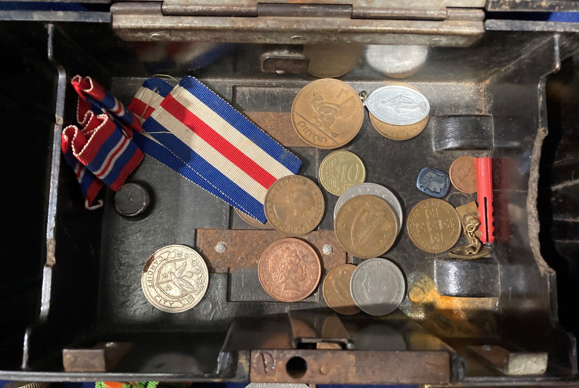 Contents to Bakelite box (damaged) - Second World War Defence Medal with ribbon, - Image 4 of 5