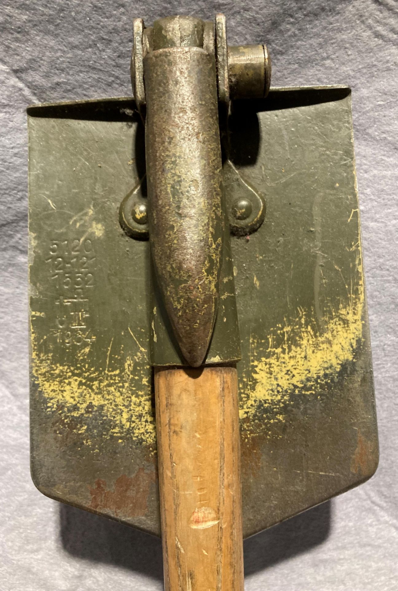 1964 German entrenching tool folding with wooden handle and leather sleeve, - Image 3 of 4