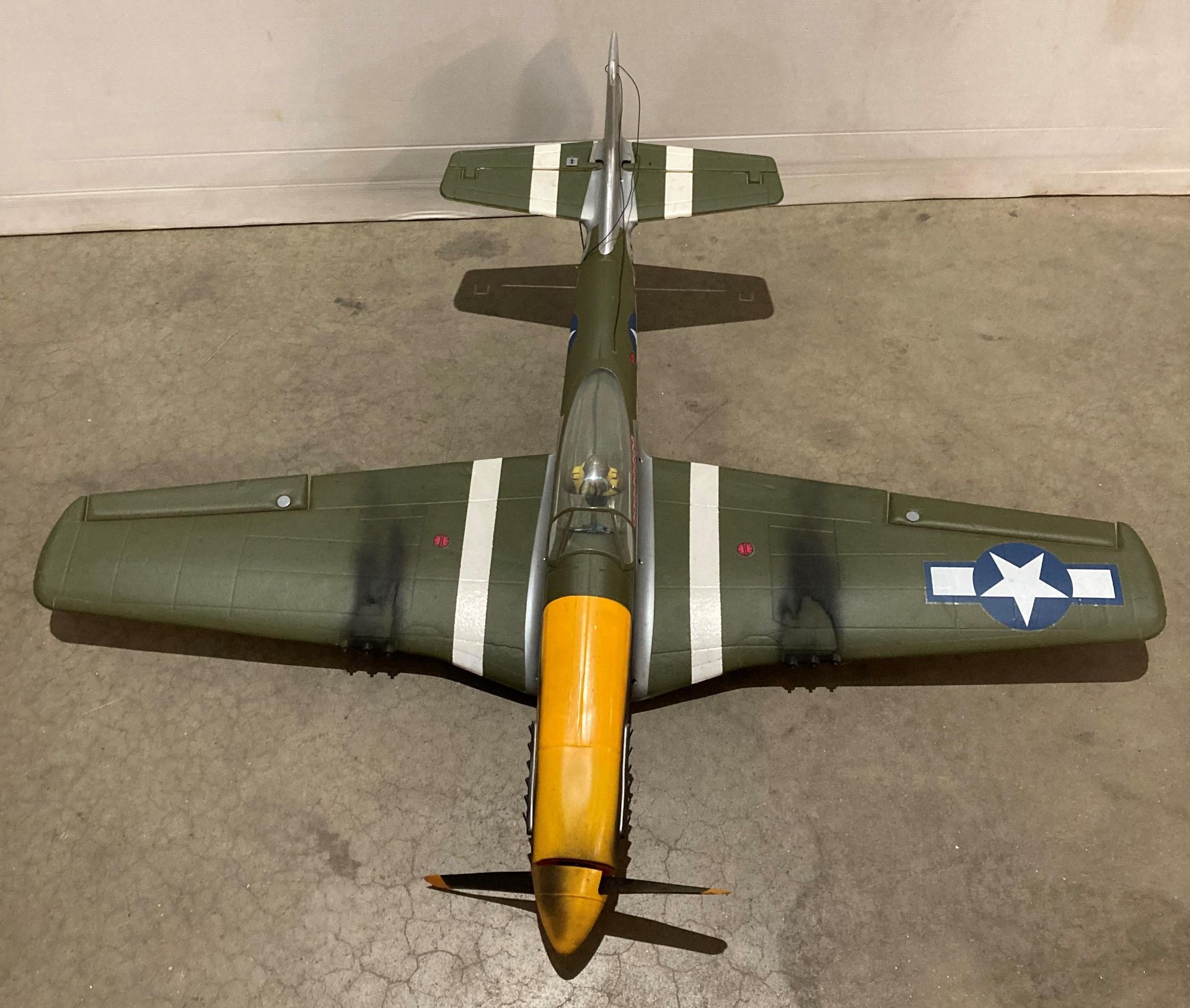North America P-51 Mustang electric remote controlled model aeroplane (no controller) size 86cm L x