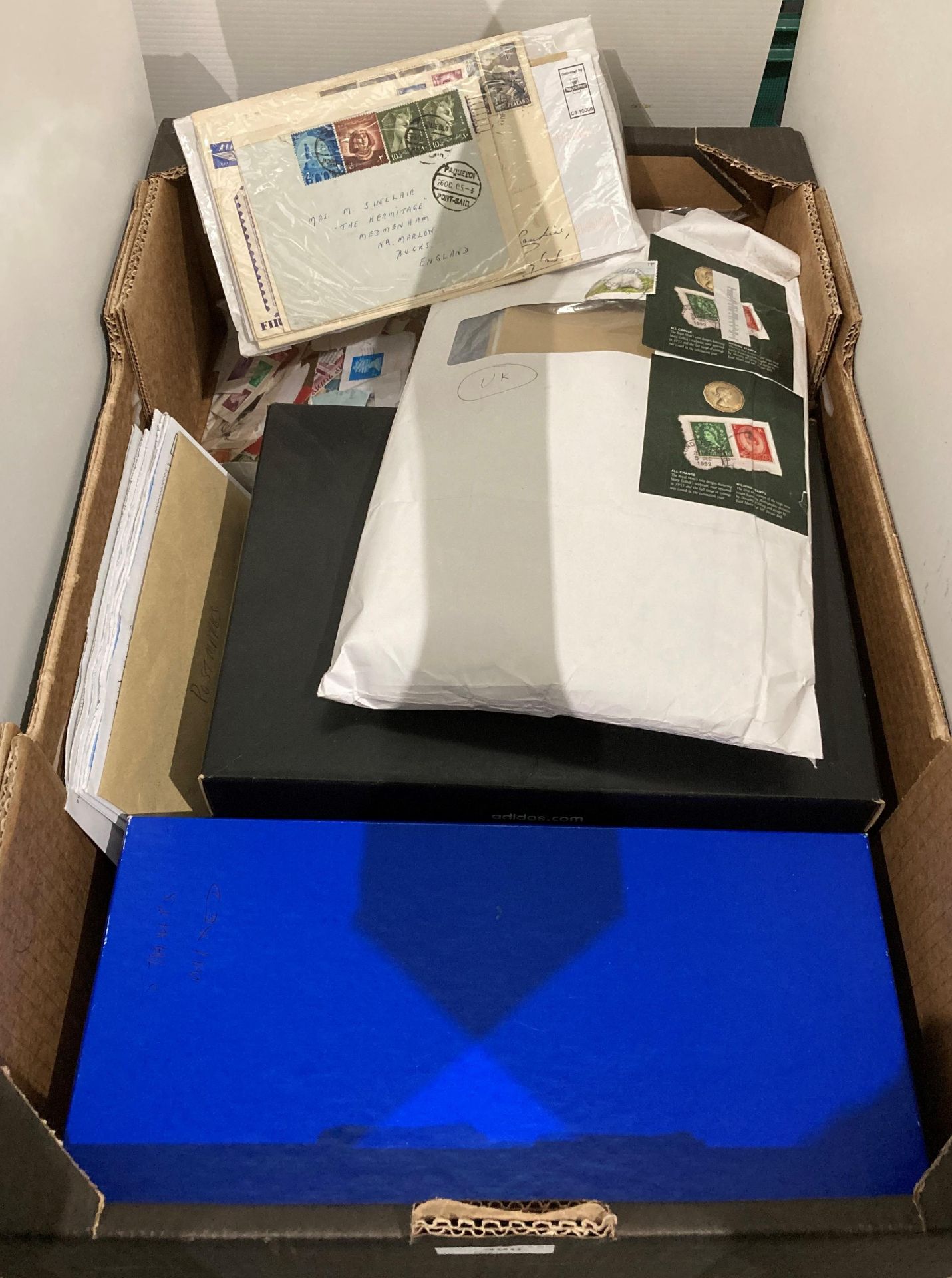 Contents to box - large quantity of assorted used stamps - various countries (Saleroom location: