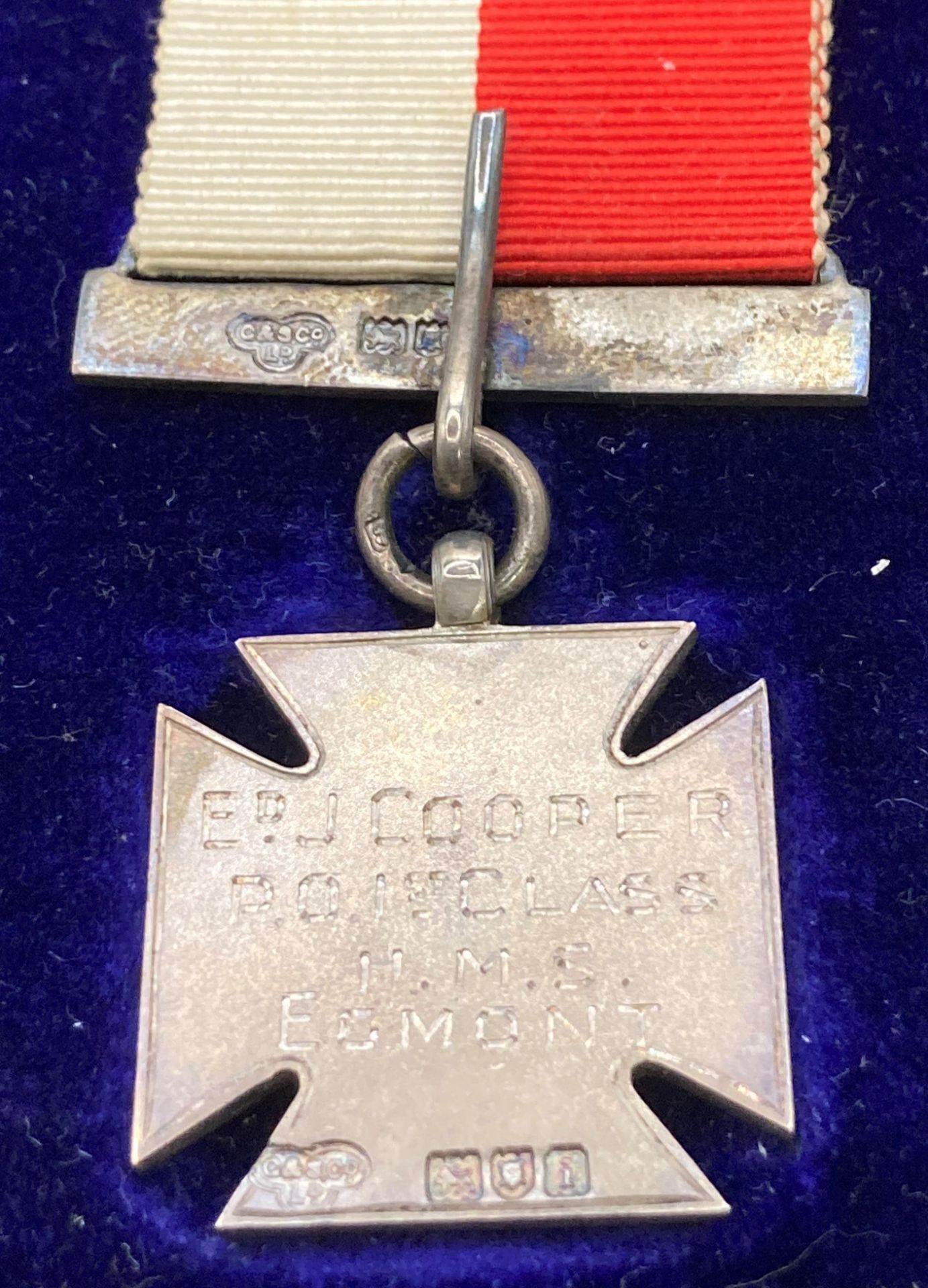 UNITED SERVICE CUP SPORTS MEDAL MALTA 1905 in silver awarded to ED. J. COOPER. P.O. 1ST. CLASS. H.M. - Image 4 of 4