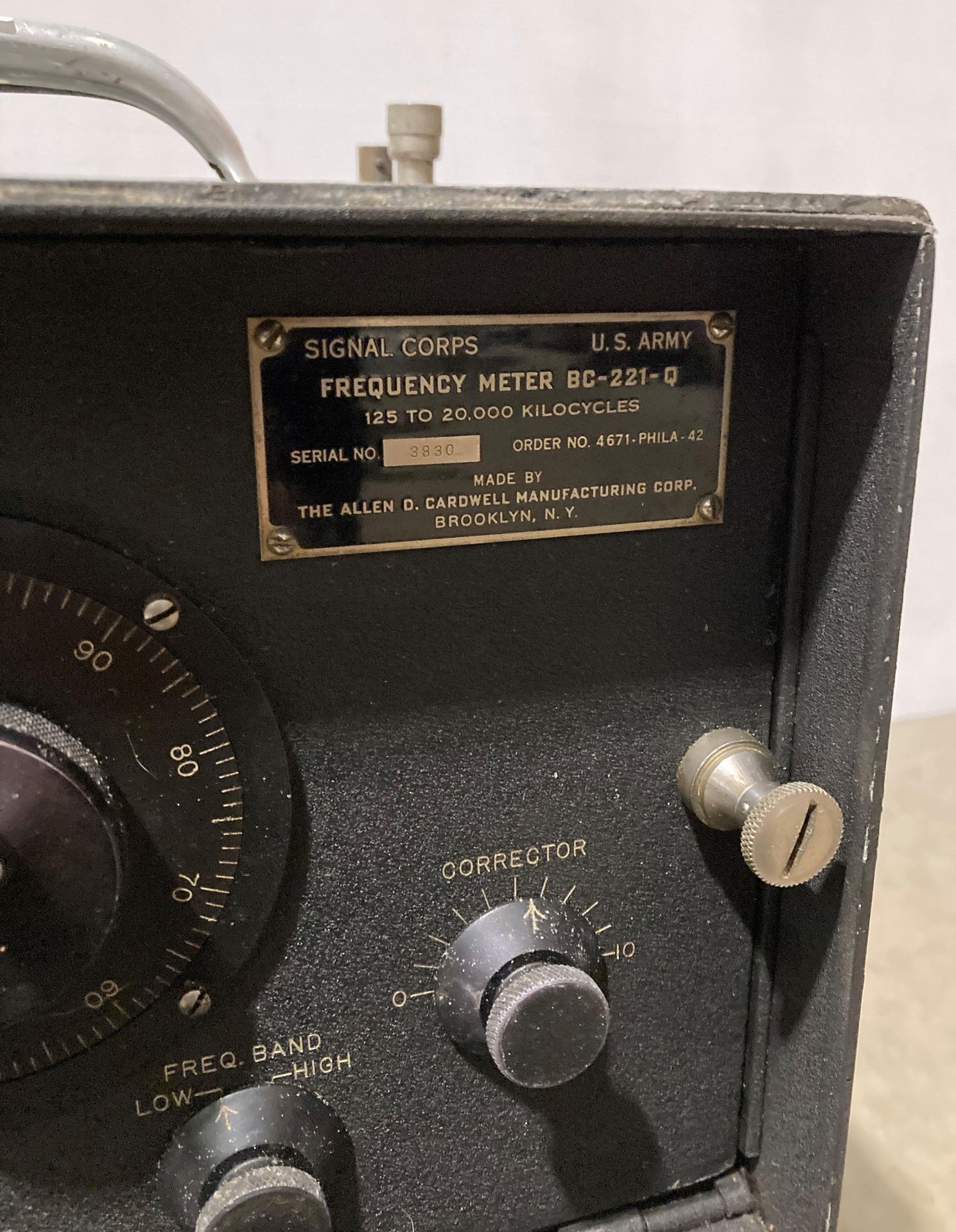 US Army Signal Corps Frequency Meter ref: BC-221-Q, serial no: 3830, made by The Allen D. - Bild 3 aus 5