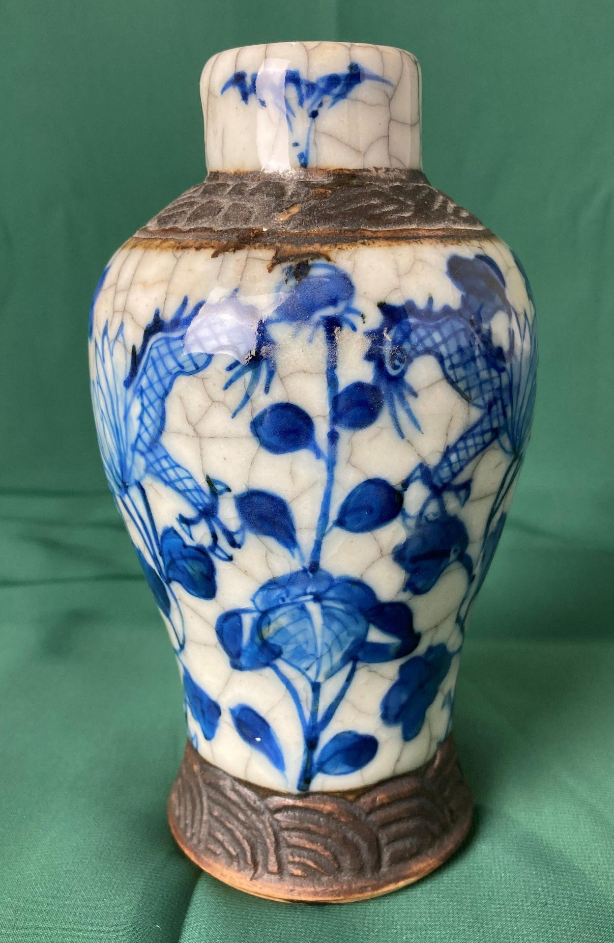 Pair of blue and white Nanking vases decorated with dragons and flowers with stamp to underside, - Image 5 of 7