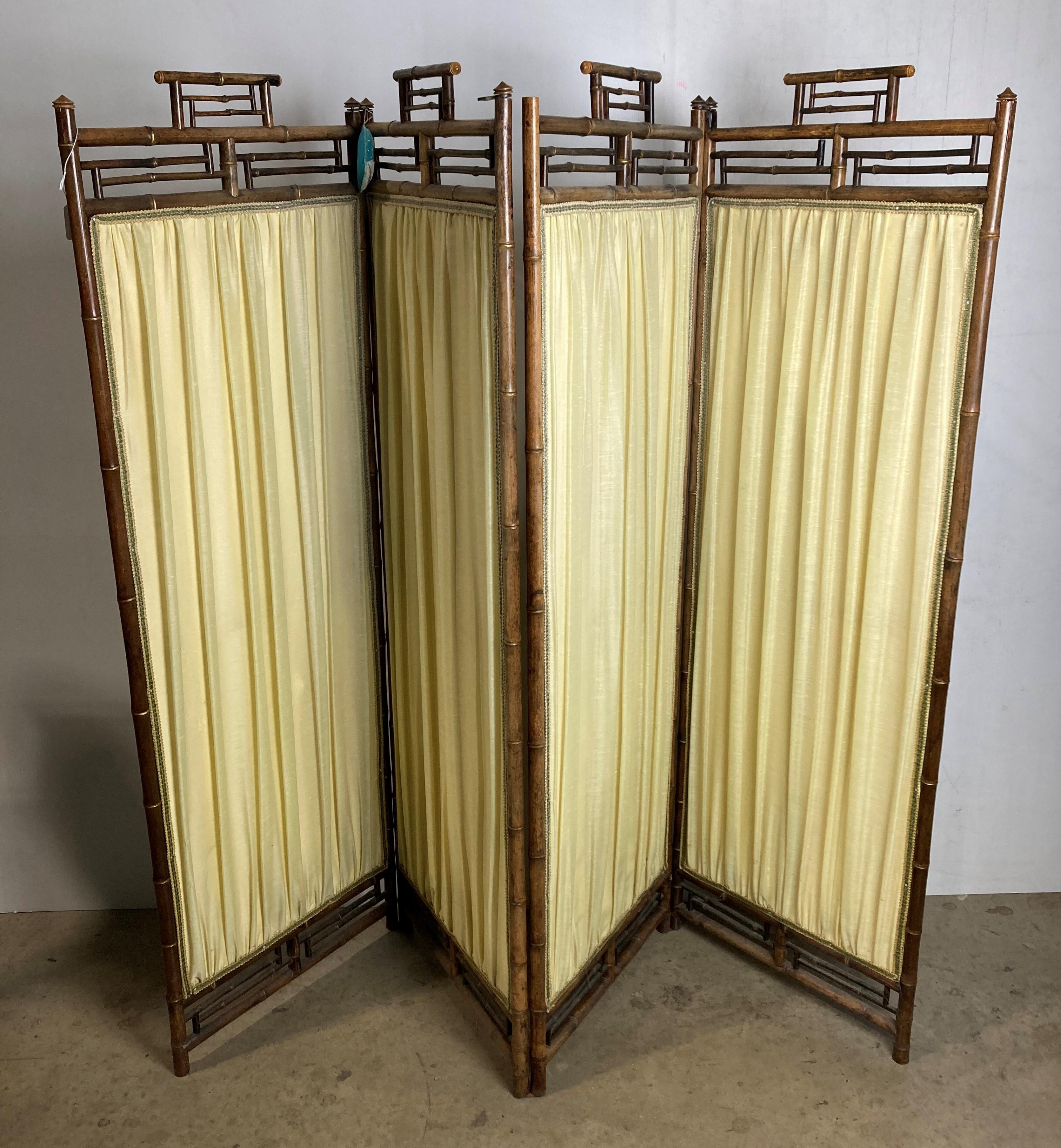 Japanese four-panel cane modesty screen with plain cream fabric to one side and light striped - Image 9 of 9