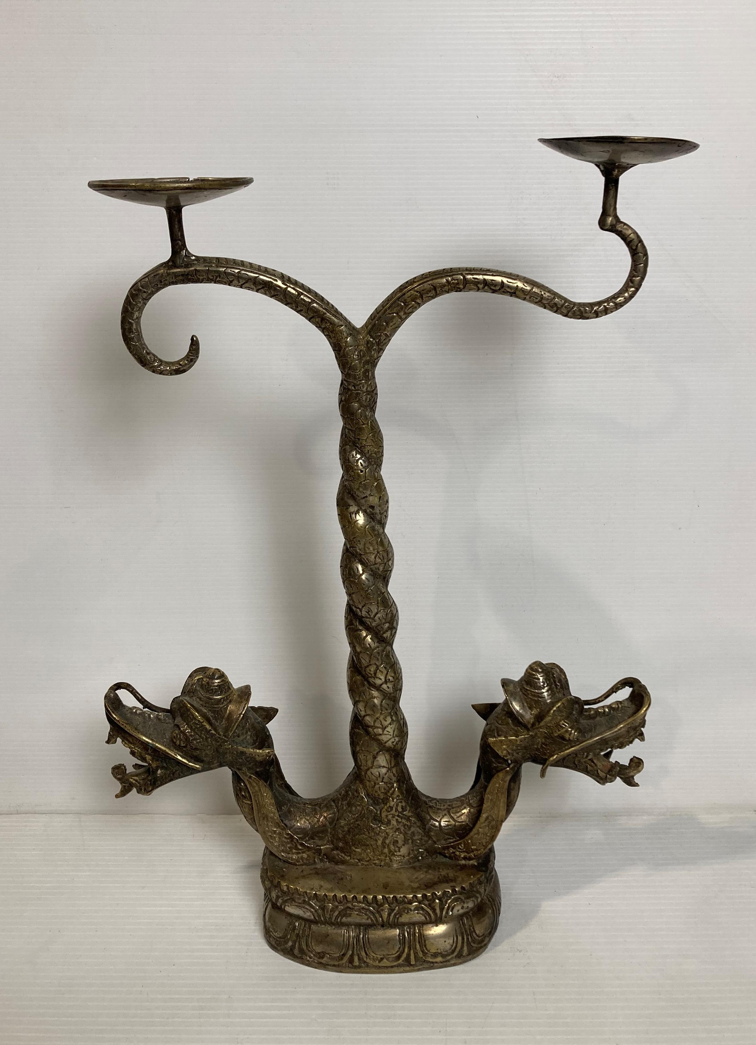 A vintage brass Oriental double dragon candelabra with twisted tail stamp in a Qing Dynasty style, - Image 2 of 4