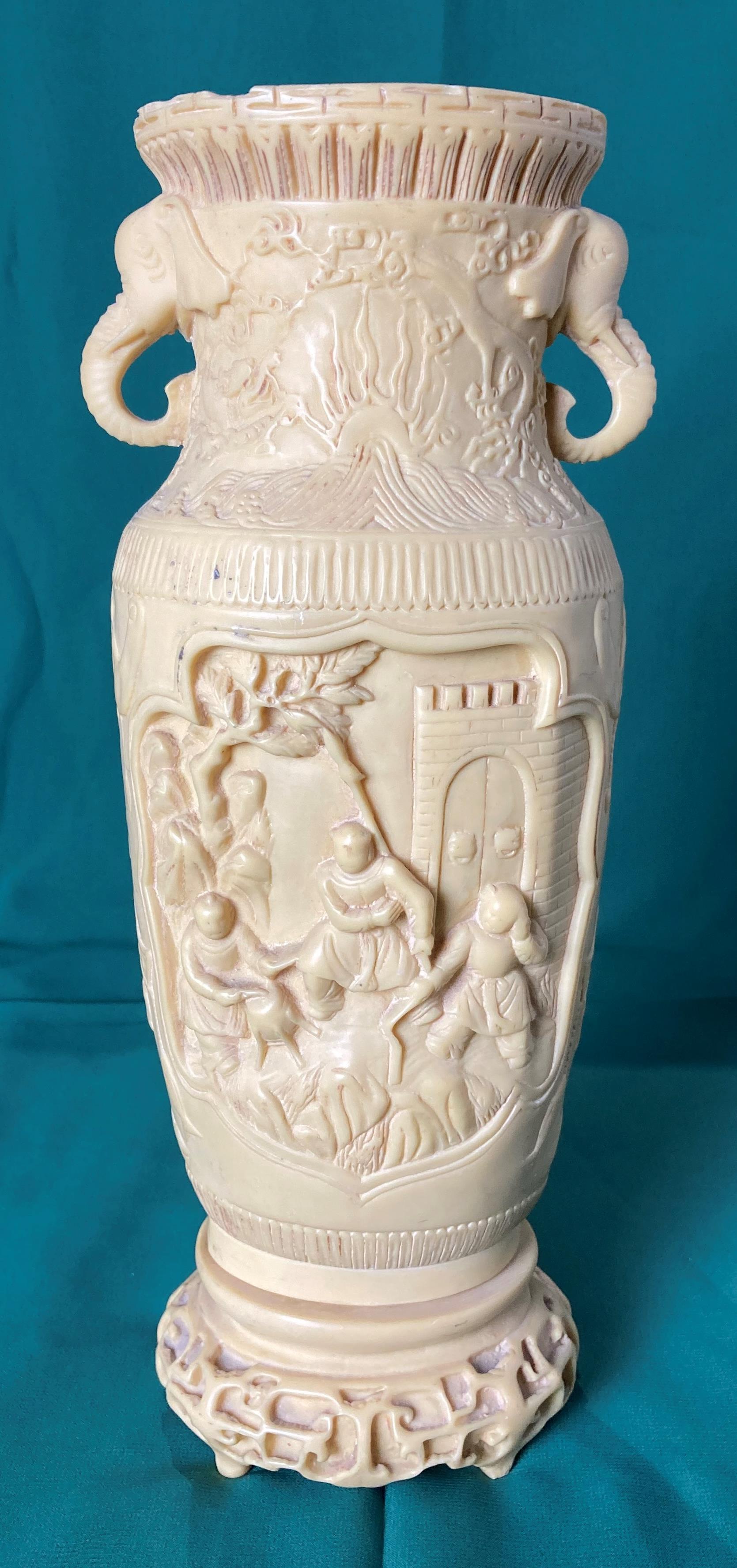 Oriental resin vase with elephant head handles, - Image 2 of 5