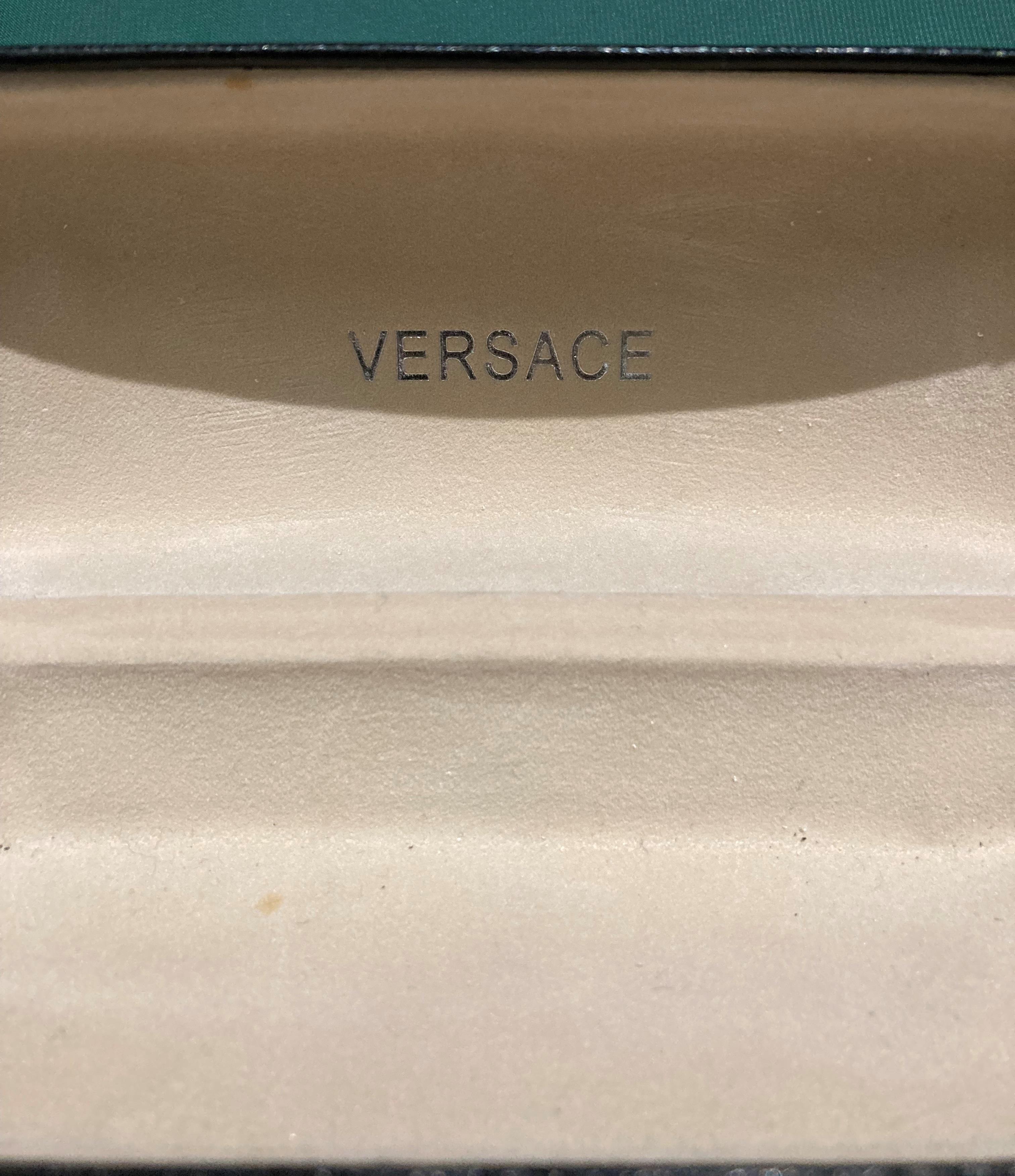 Pair of black Versace sunglasses, - Image 7 of 7