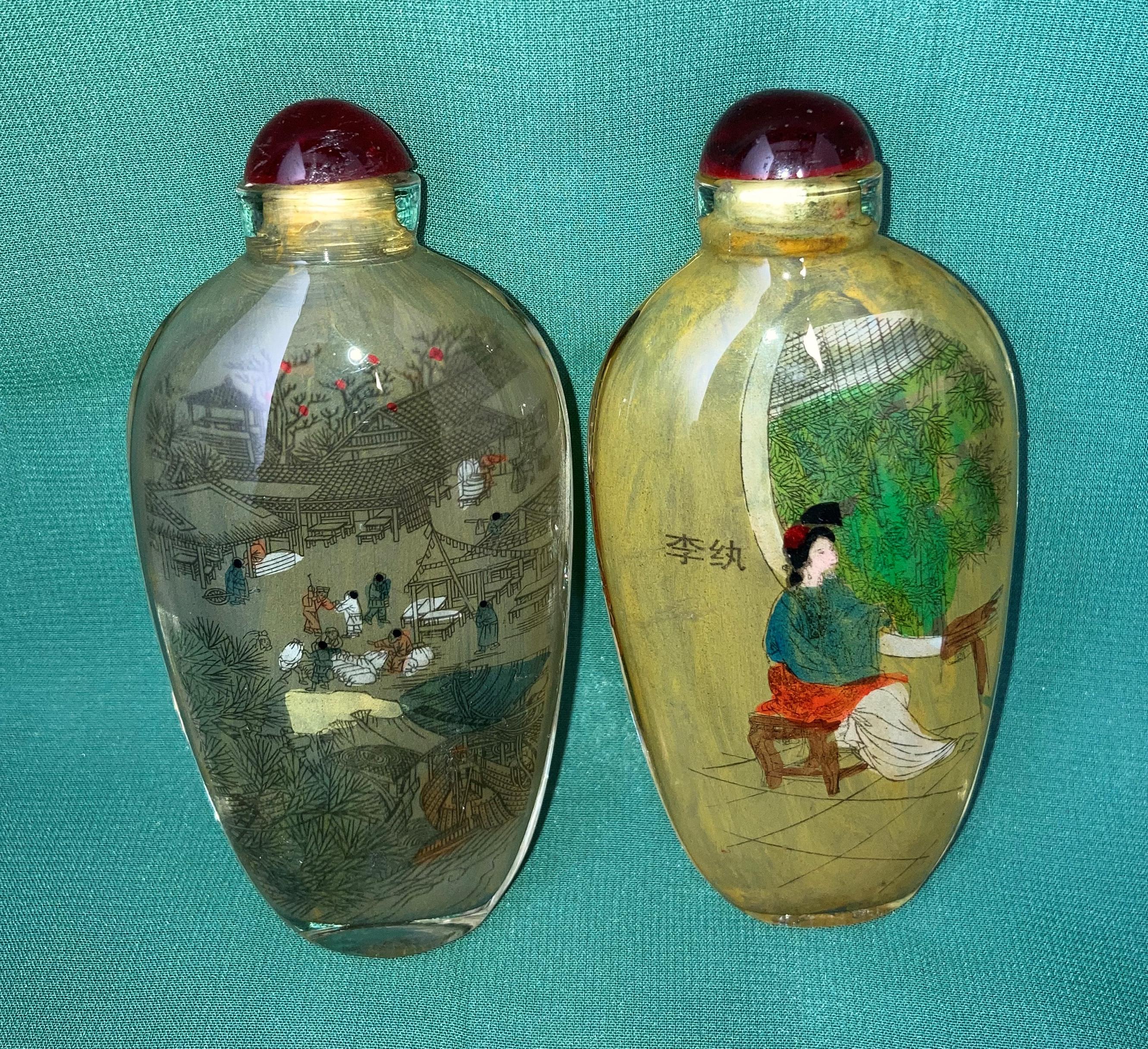 Two glass internal hand-painted snuff bottles, each 9. - Image 2 of 6