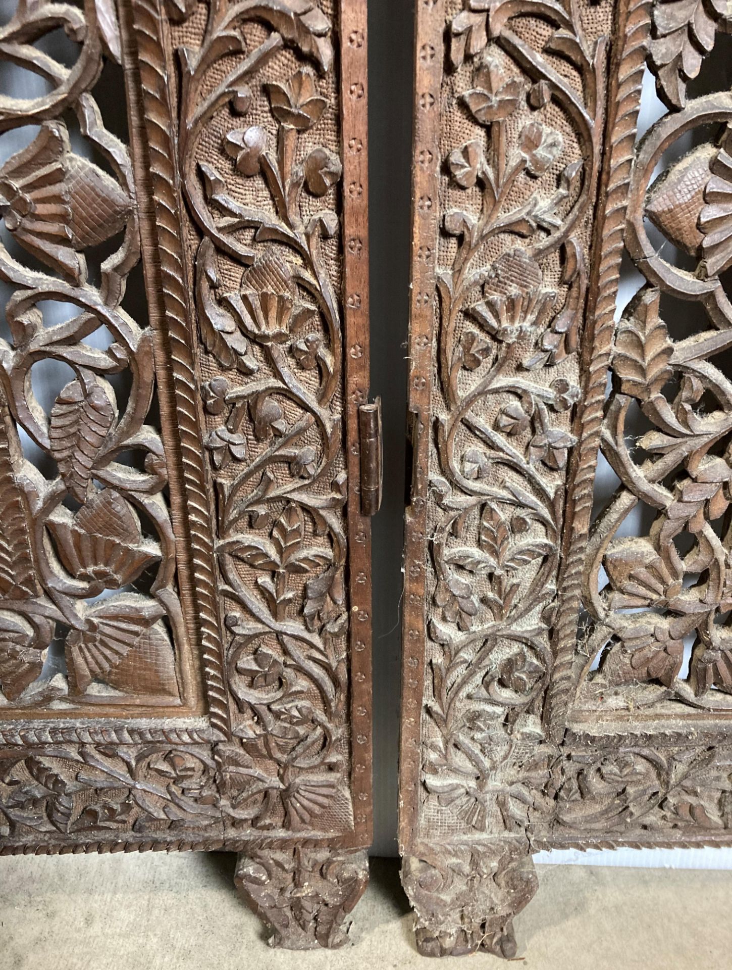 An Asian wooden hand-carved three-panel display screen with detailed peacock to each panel and - Image 9 of 13