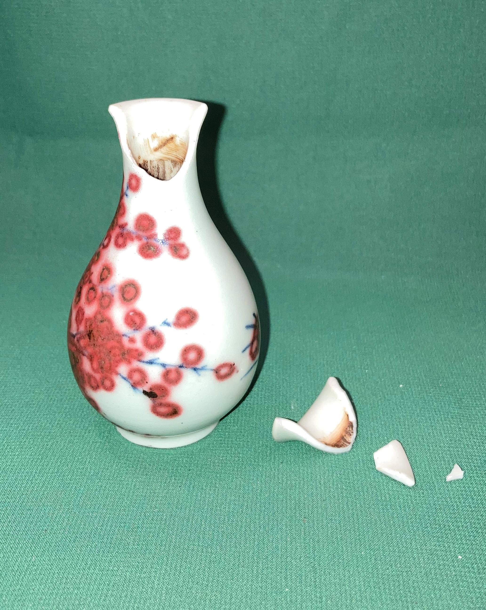 An early Oriental vase (damaged to top - all pieces here) with makers mark to base, - Image 2 of 3
