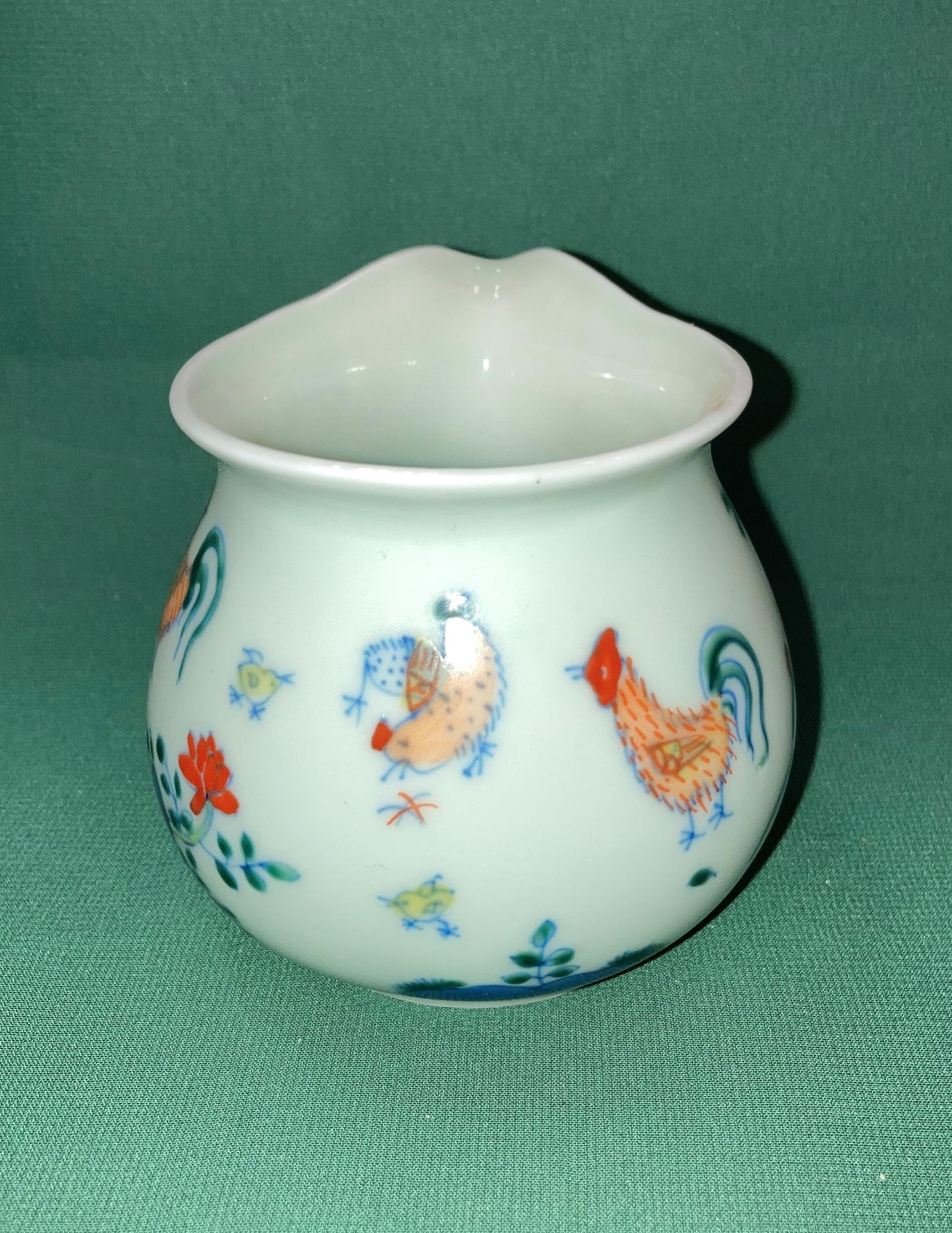 An Oriental hand-painted milk/cream jug possibly Jingdezhen with six symbol makers mark to base in - Image 2 of 5