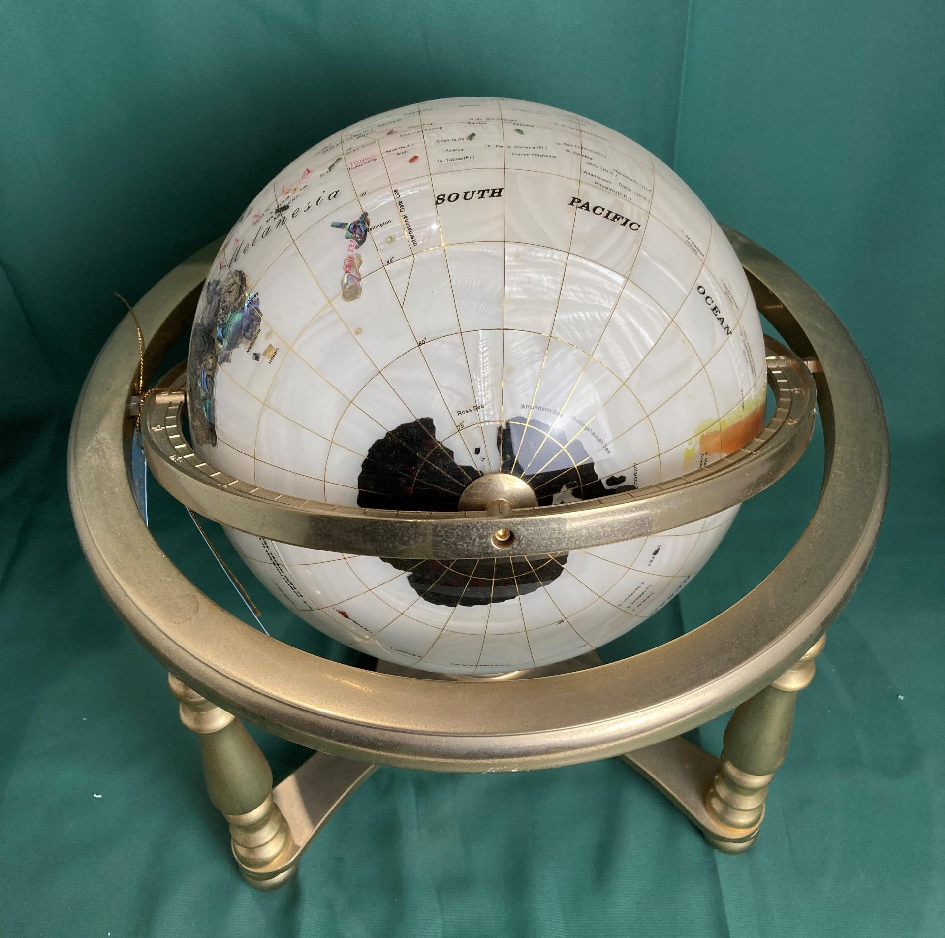 Gem stone globe on brass stand, - Image 2 of 4