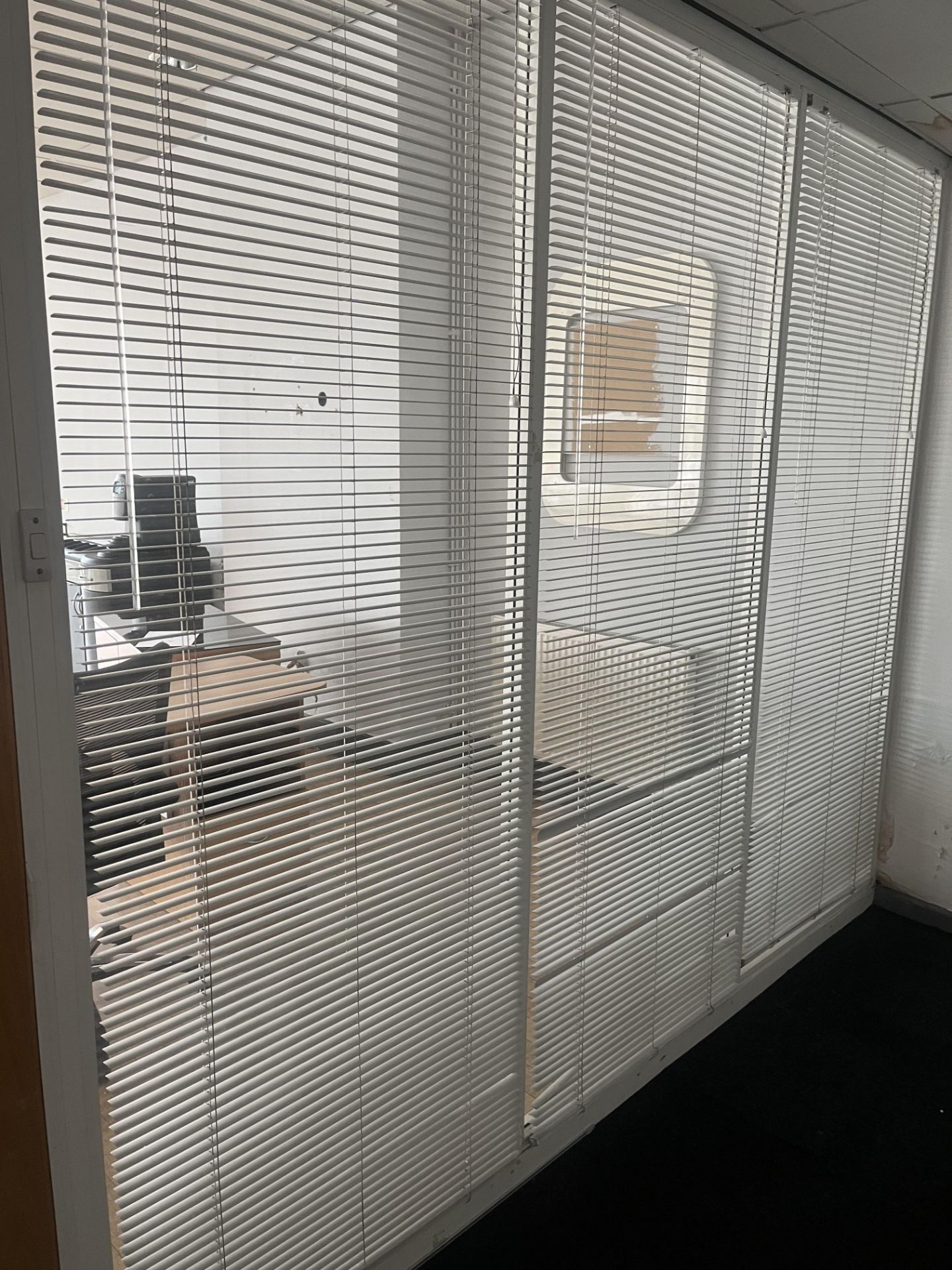 Glass partition section comprising six panels and two doors (Please note the successful bidder is - Image 6 of 7