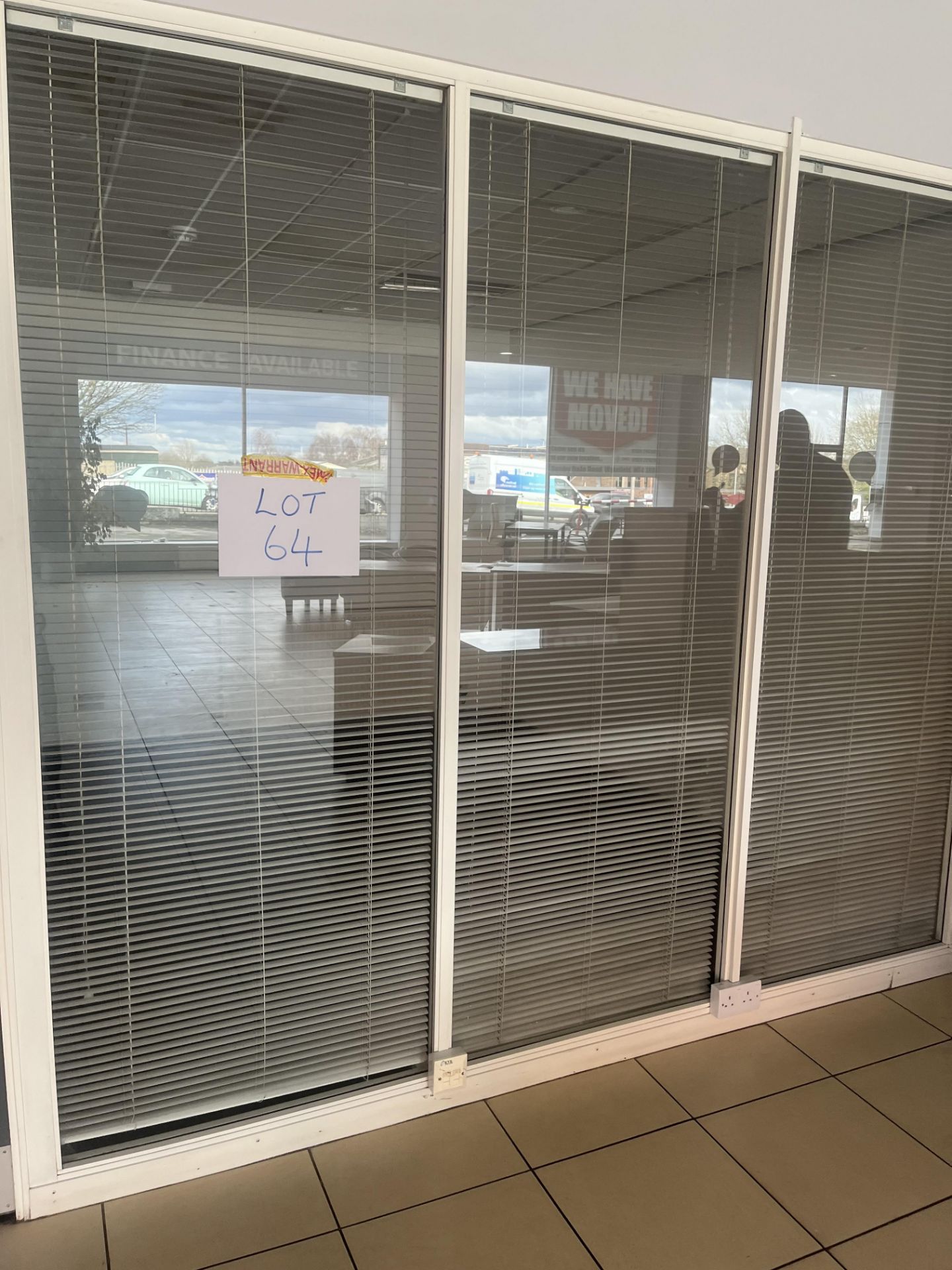 Glass partition section comprising six panels and two doors (Please note the successful bidder is - Image 5 of 7