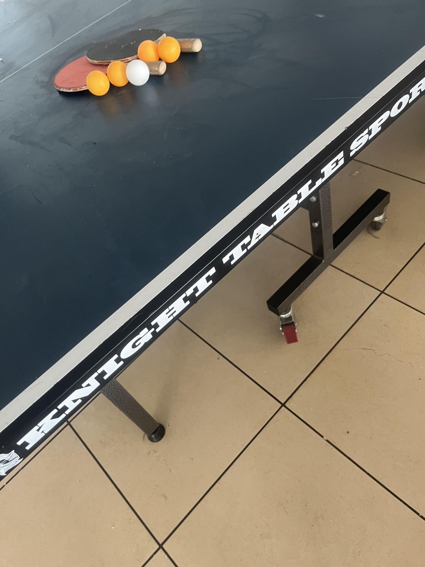Nissan fold away table tennis table complete with two bats and four balls - Image 2 of 8