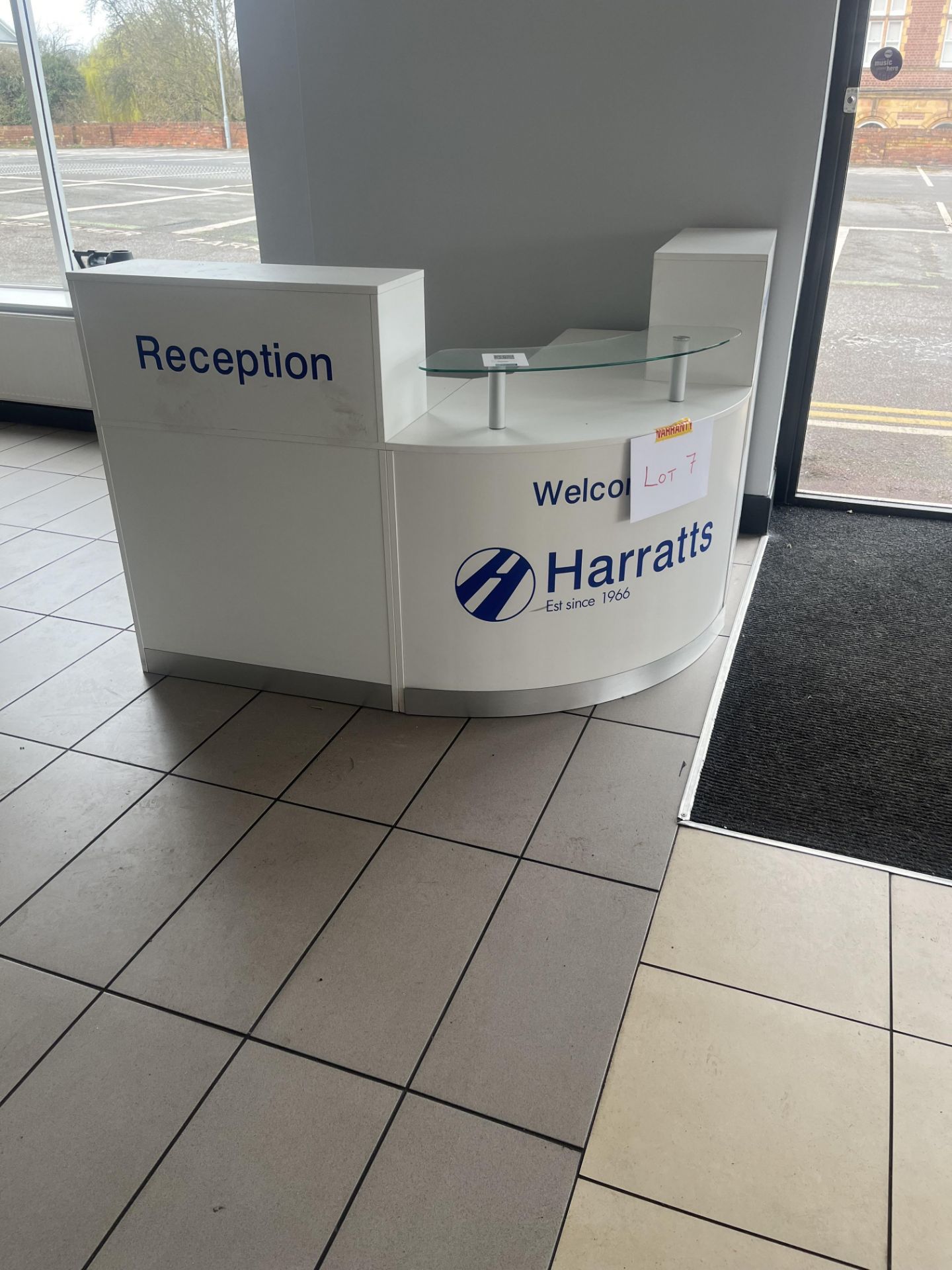 Reception desk