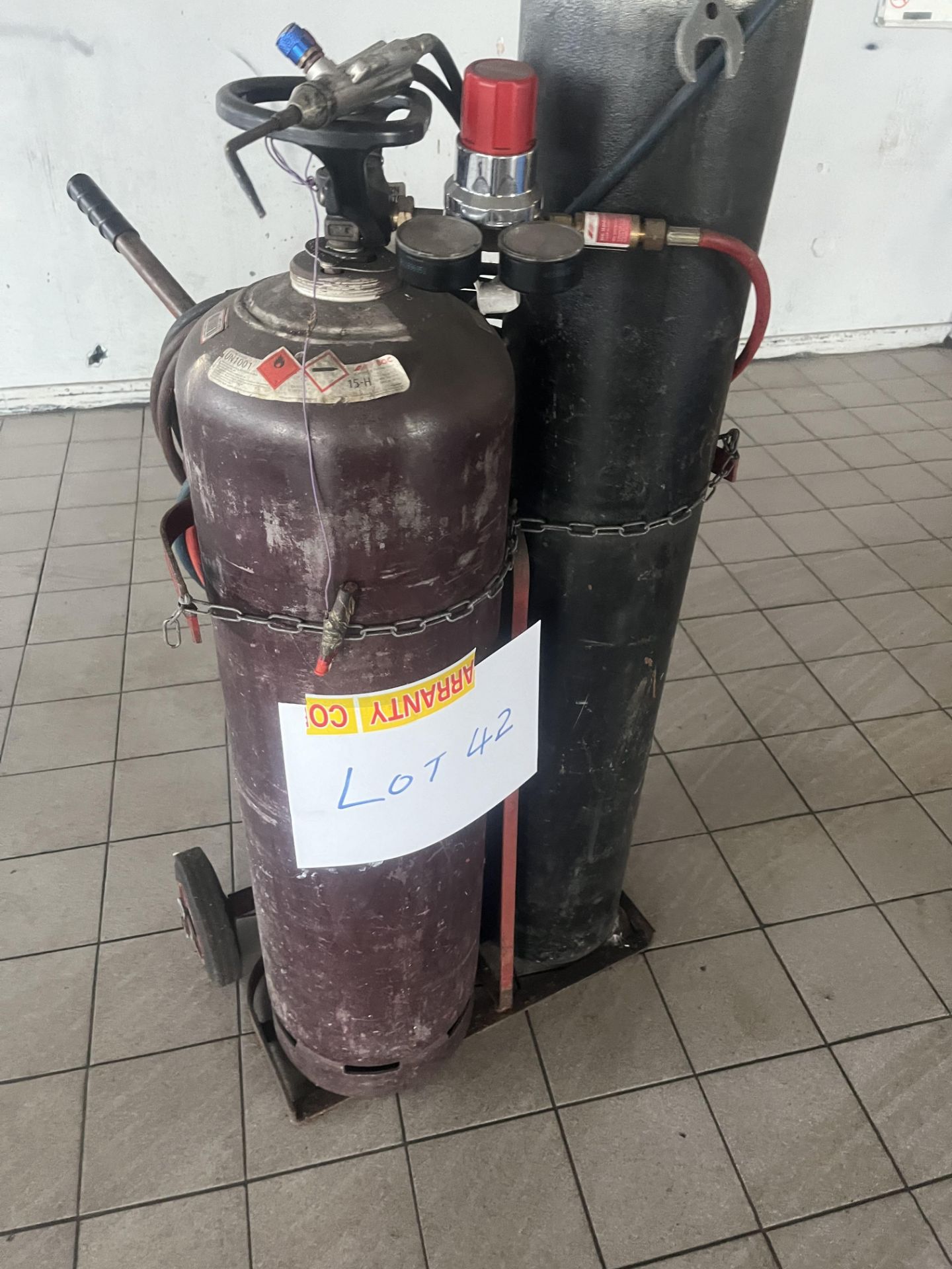 Welding equipment including gas bottles (empty) - Image 6 of 7