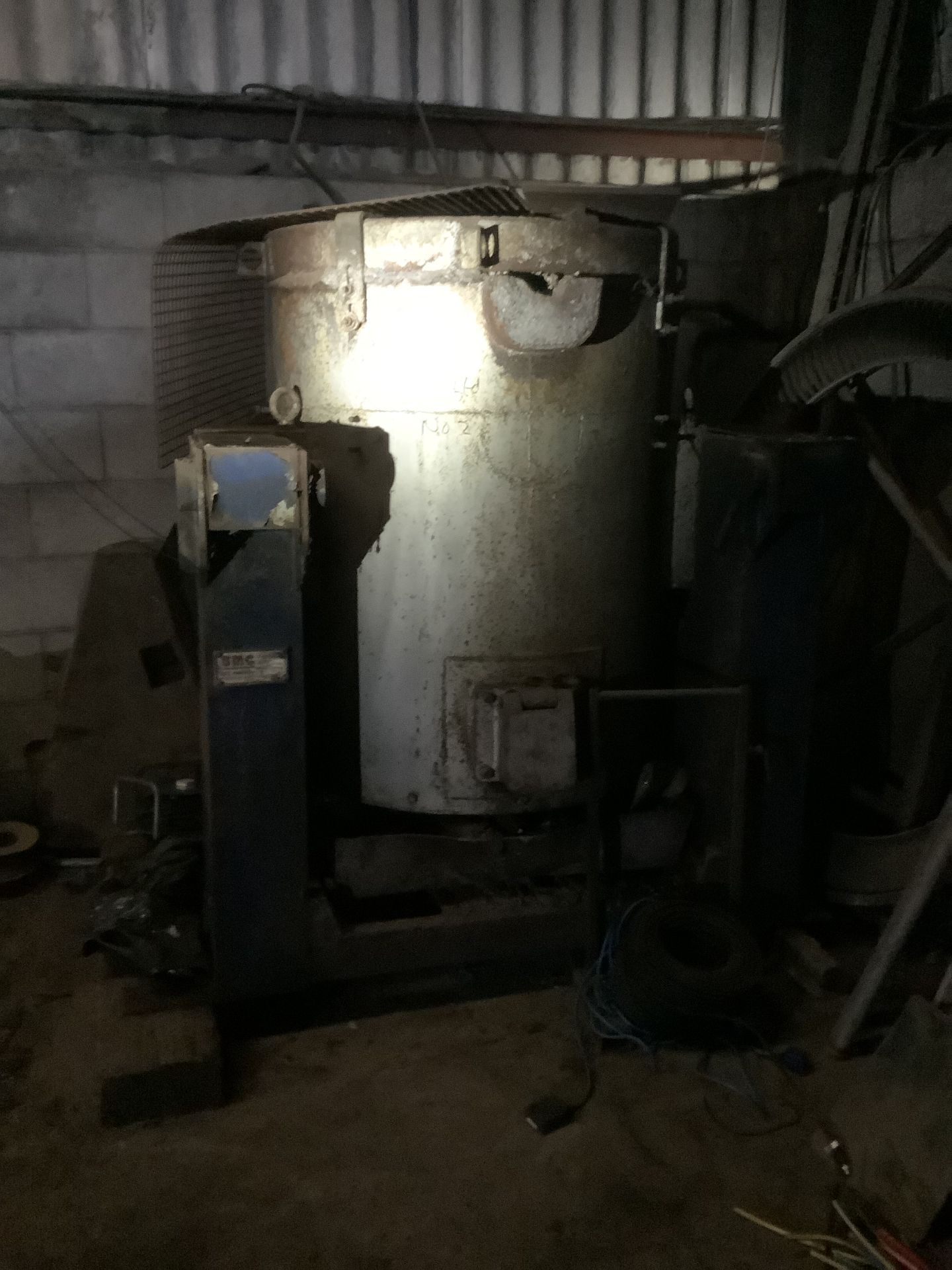 Stichcombe 5 tonne refractory furnace (gas) - (Sold as installed.