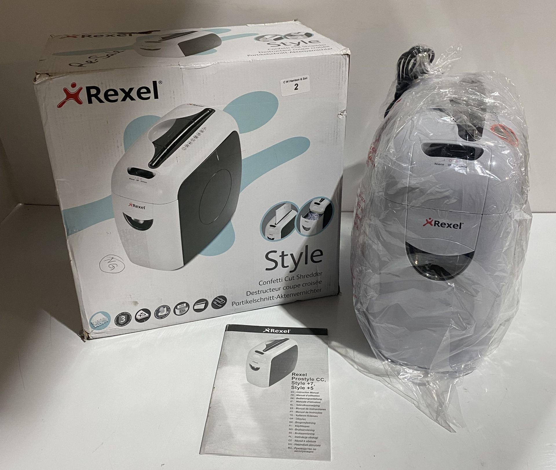 1 x new Rexel 2101942 UK style 5 sheet confetti cut pull out bin shreds credit card shredder