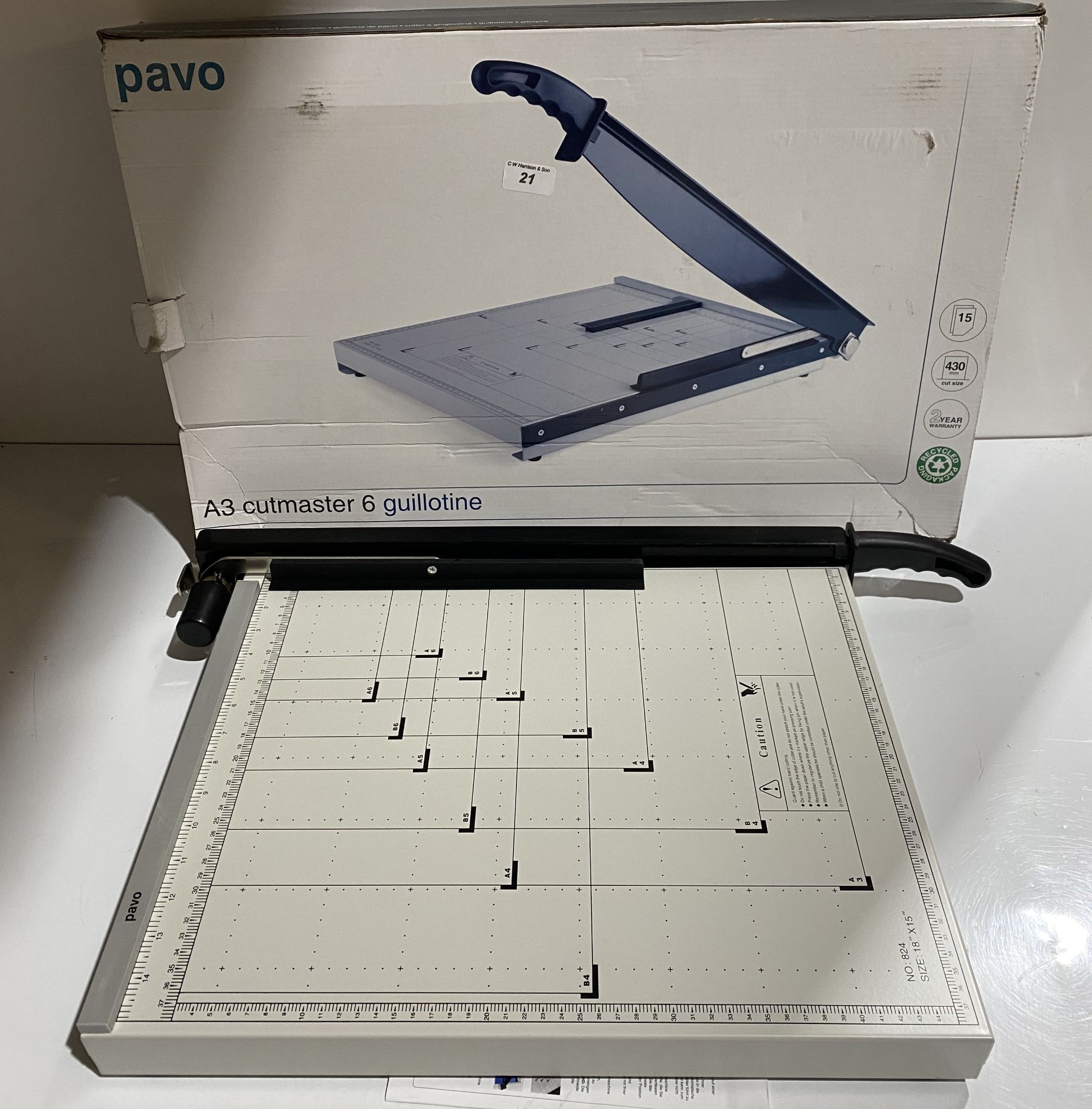 1 x new boxed Pavo cutmaster 6 metal base A3 guillotine (saleroom location: H11)