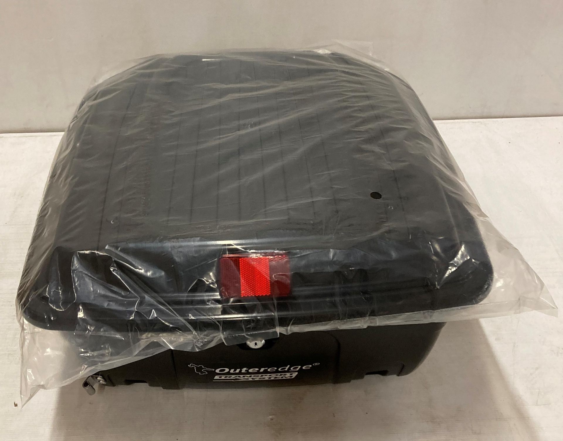 Outeredge Transport System roof rack luggage box (saleroom location: L06) - Image 4 of 4