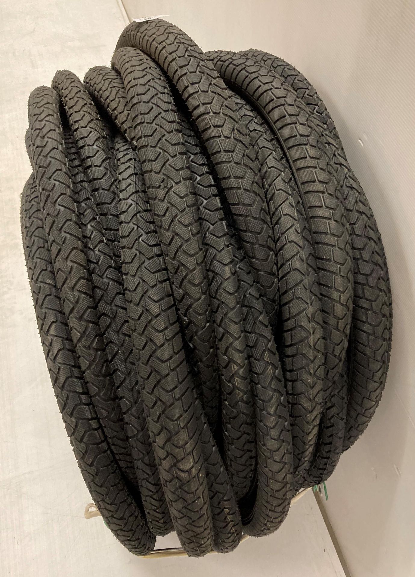 Approximately 30 x Meghna cycle tyres 54/406 (20 x 200) (saleroom location: M06) - Bild 2 aus 2