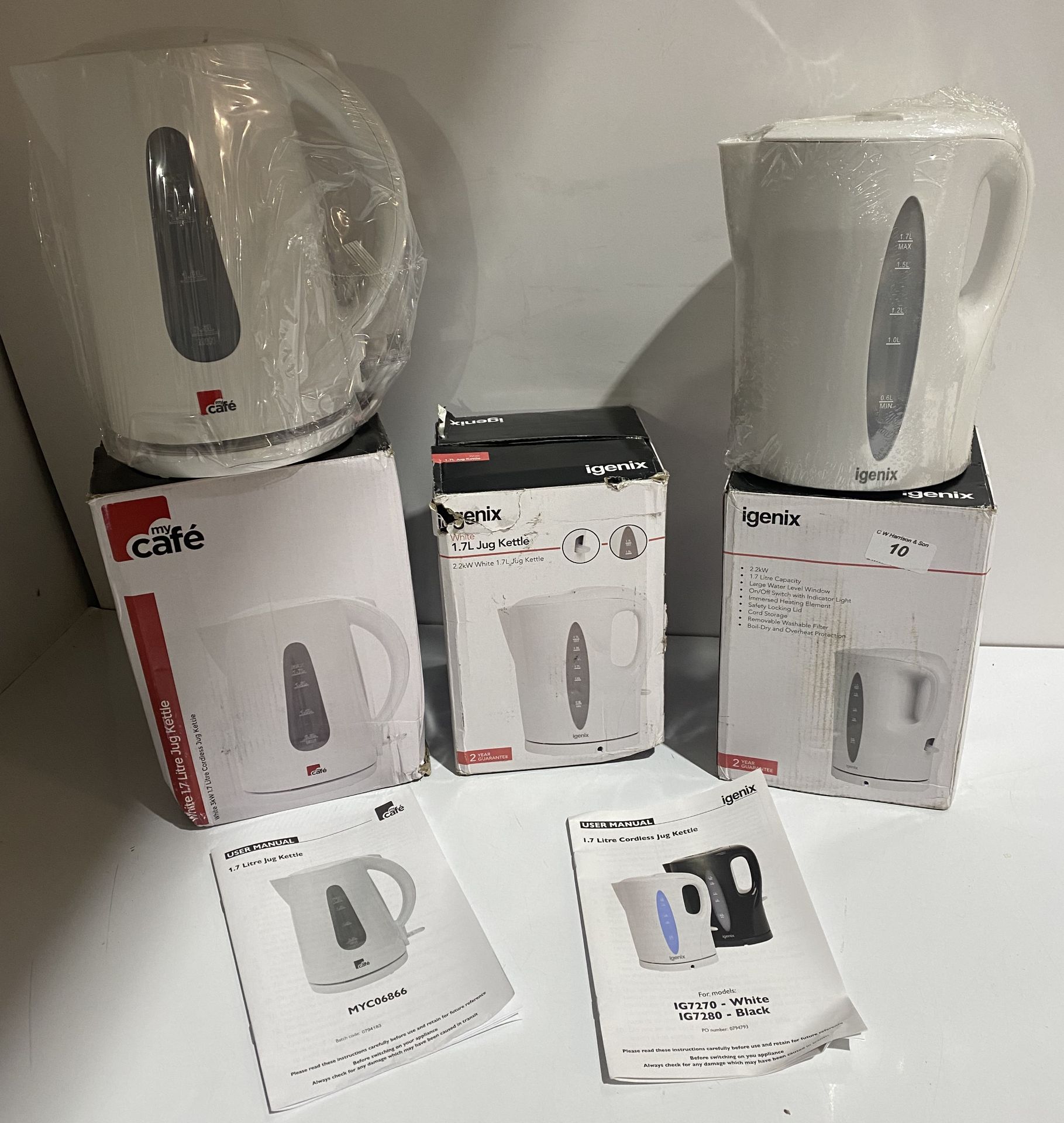 2 x new boxed Igenix 2.2kw 1.7L cordless plastic jug kettle, 1 x My Café plastic 1.