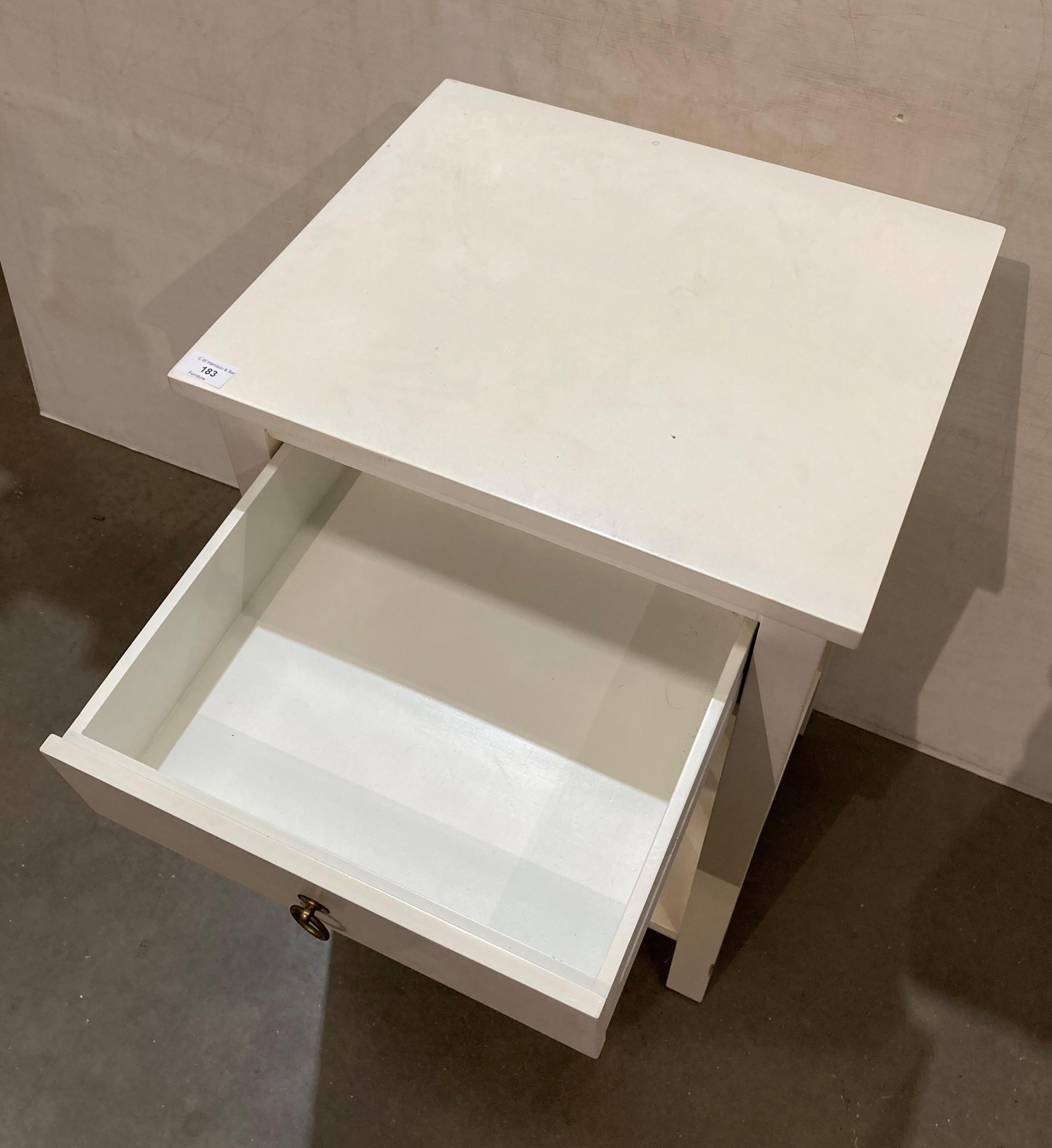 White modern wooden bedside unit with single drawer and under-shelf, - Image 2 of 3