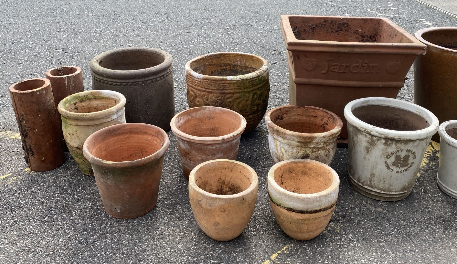13 x assorted plant pots, - Image 6 of 9