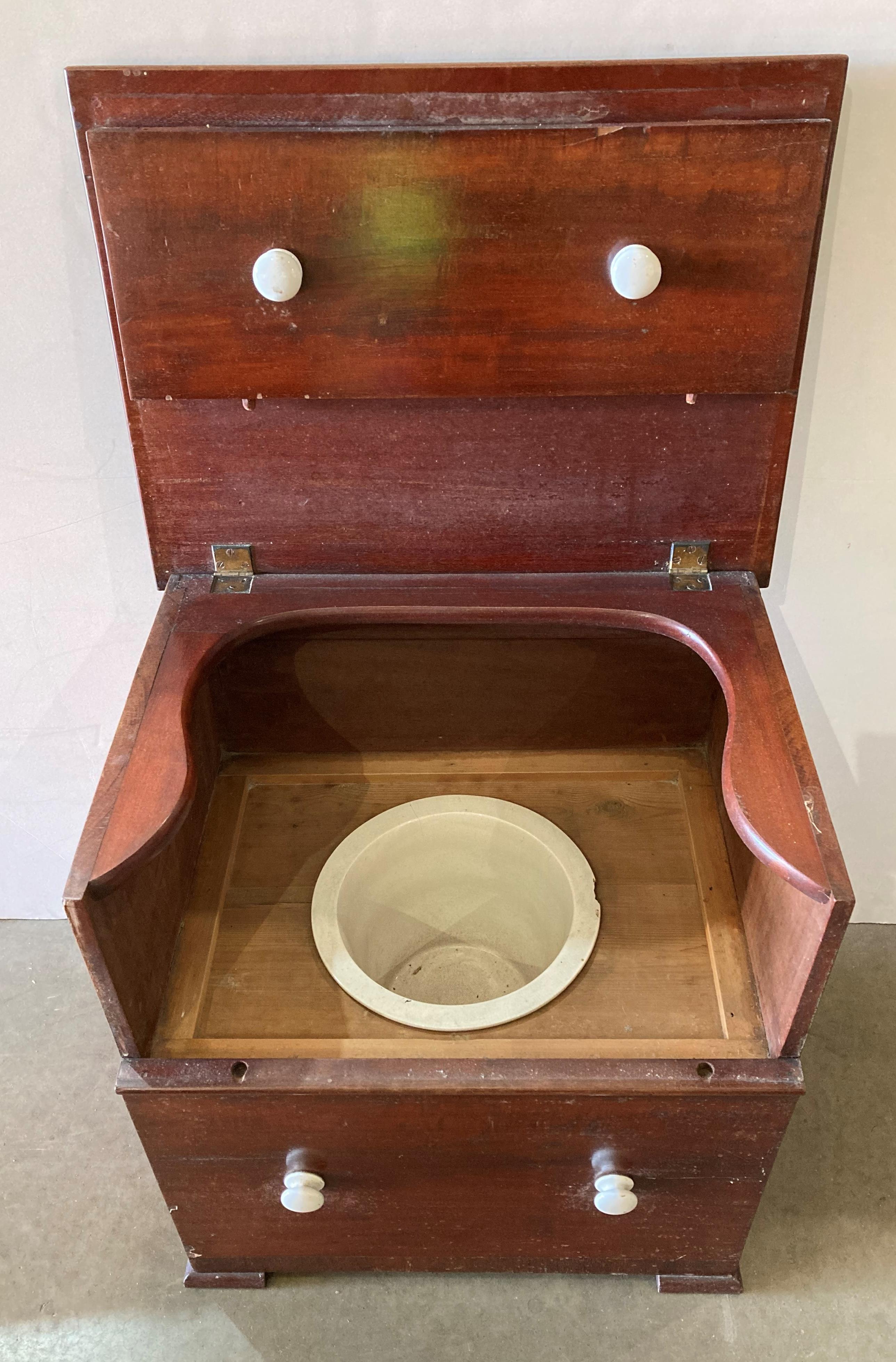 Vintage mahogany commode with lift-up top and original ceramic insert and white handles, - Image 2 of 3