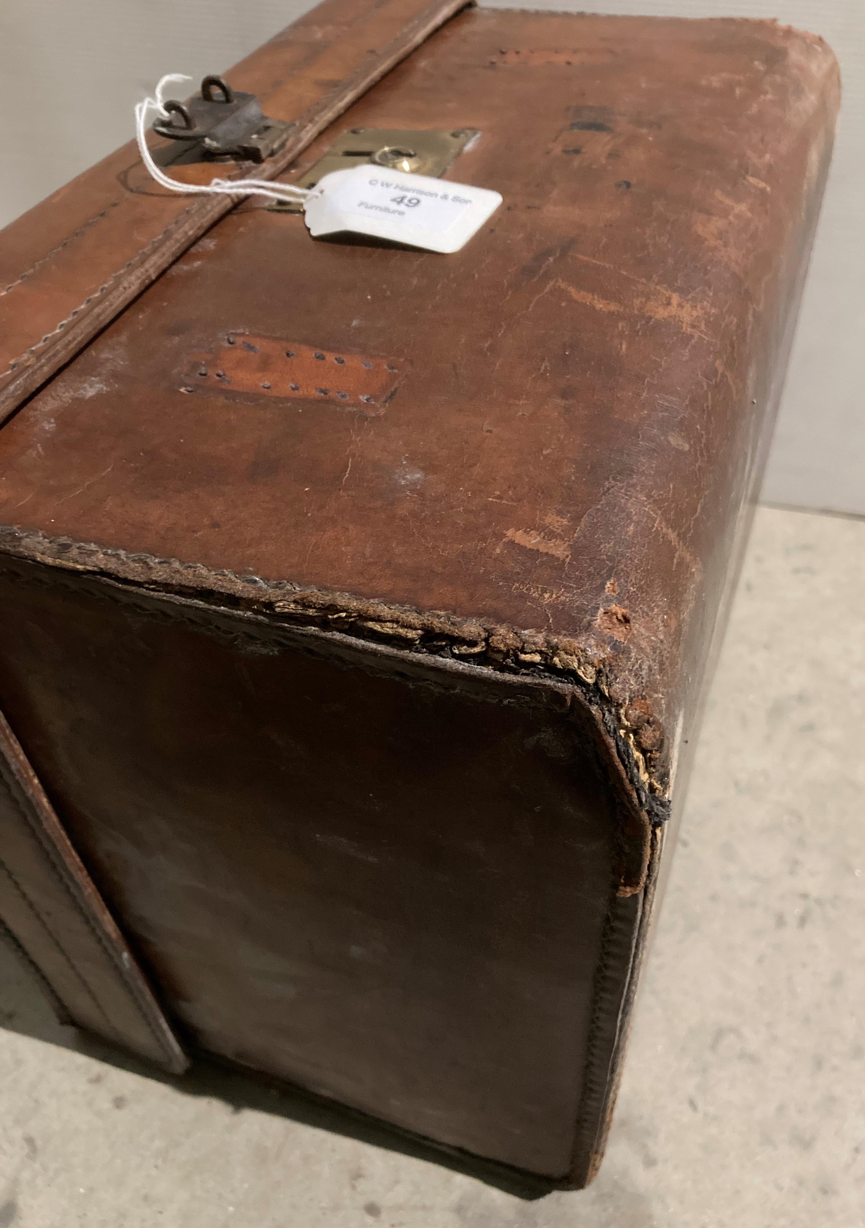 A brown leather box luggage case with red lining, - Image 4 of 5