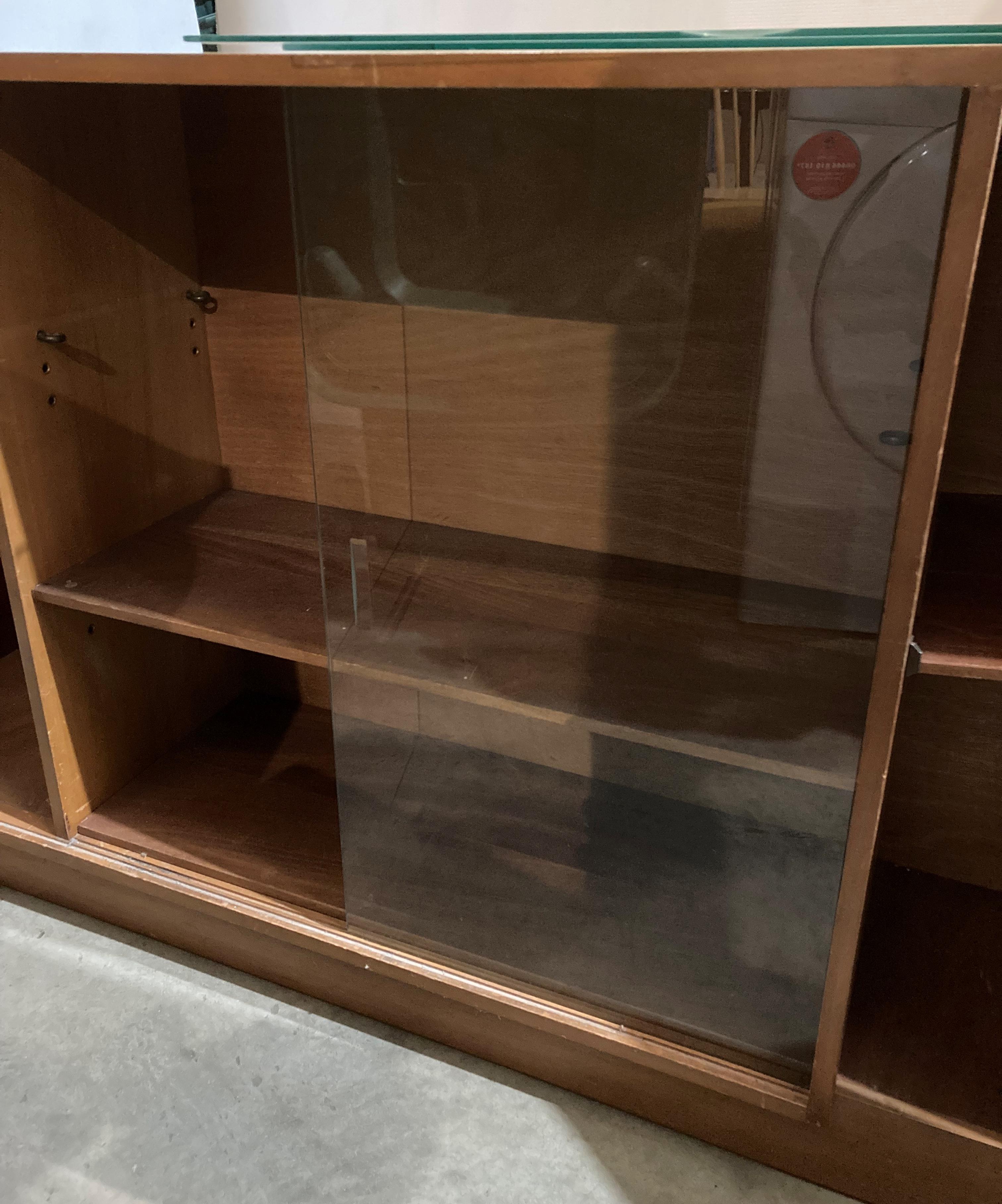 Mid-Century teak storage unit by Castle Furniture with single door and three glass sliding doors - Image 3 of 4